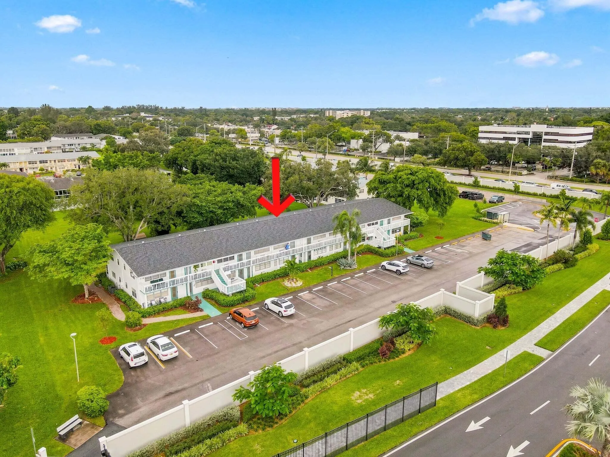 16 WESTBURY A Circle #16