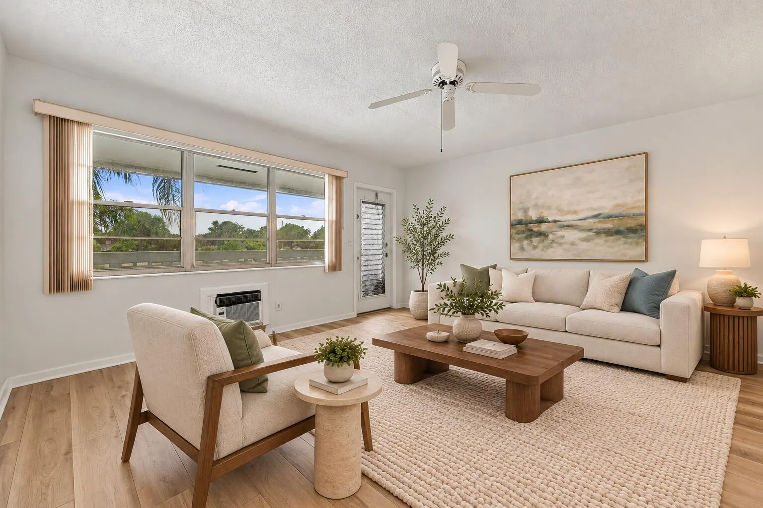 16 WESTBURY A Circle #16