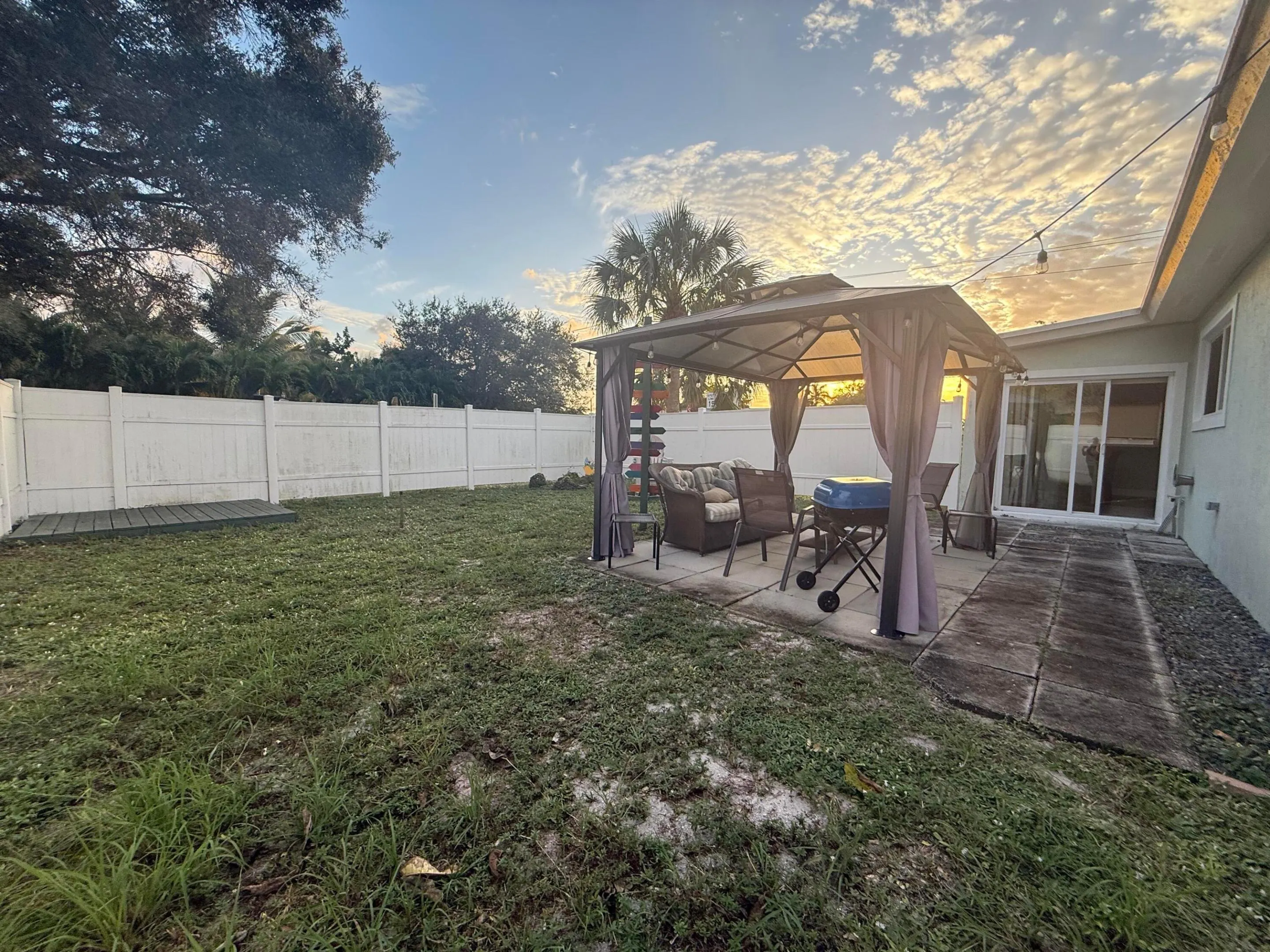 3391 SW 21ST Street