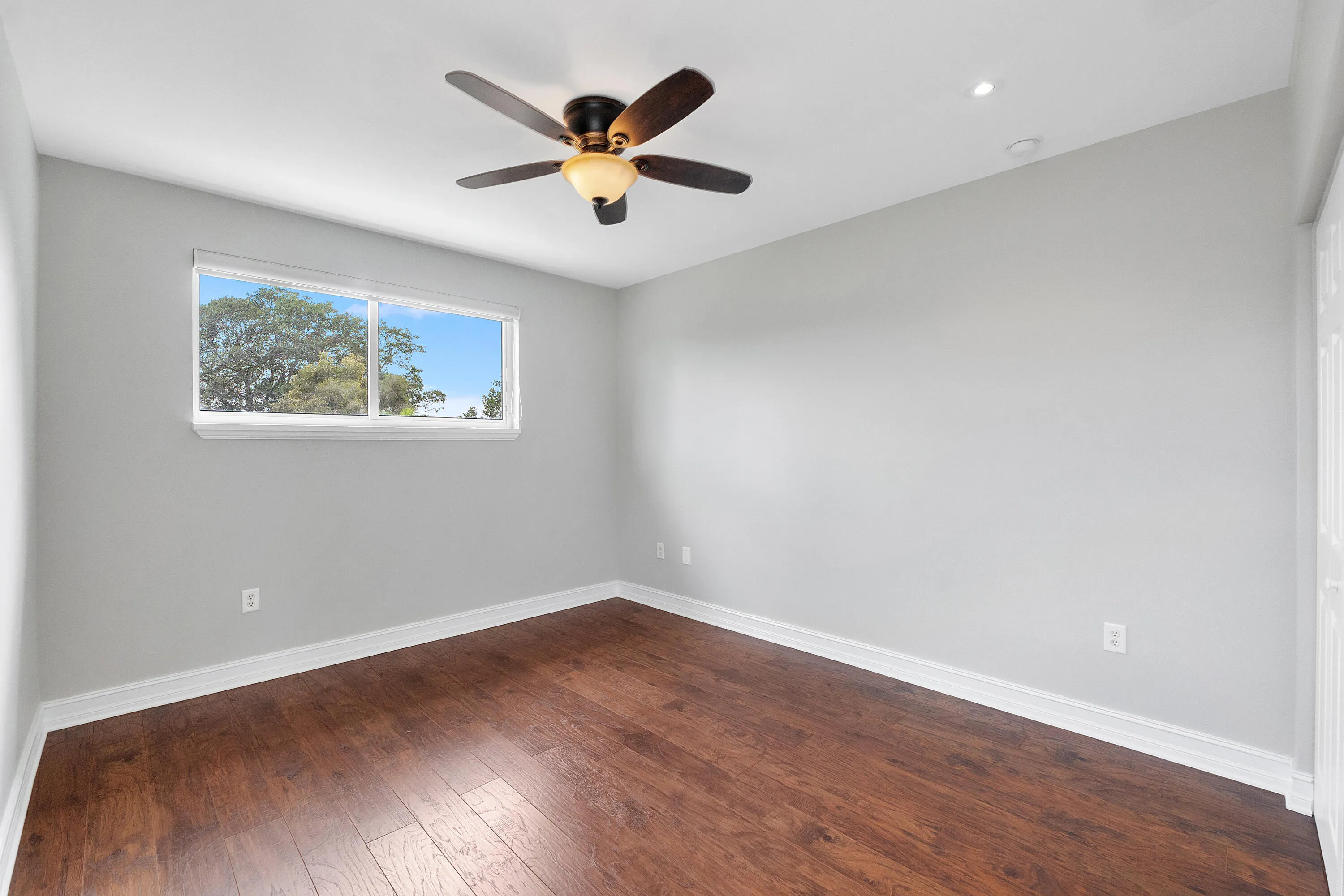 612 SW 10th Street