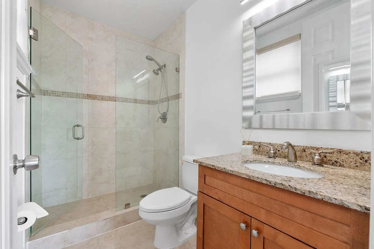 612 SW 10th Street