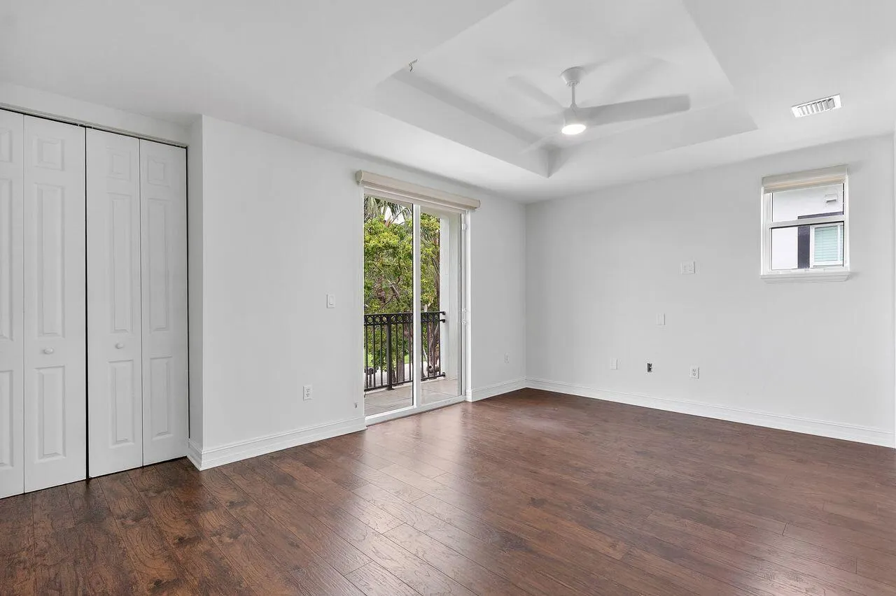 612 SW 10th Street