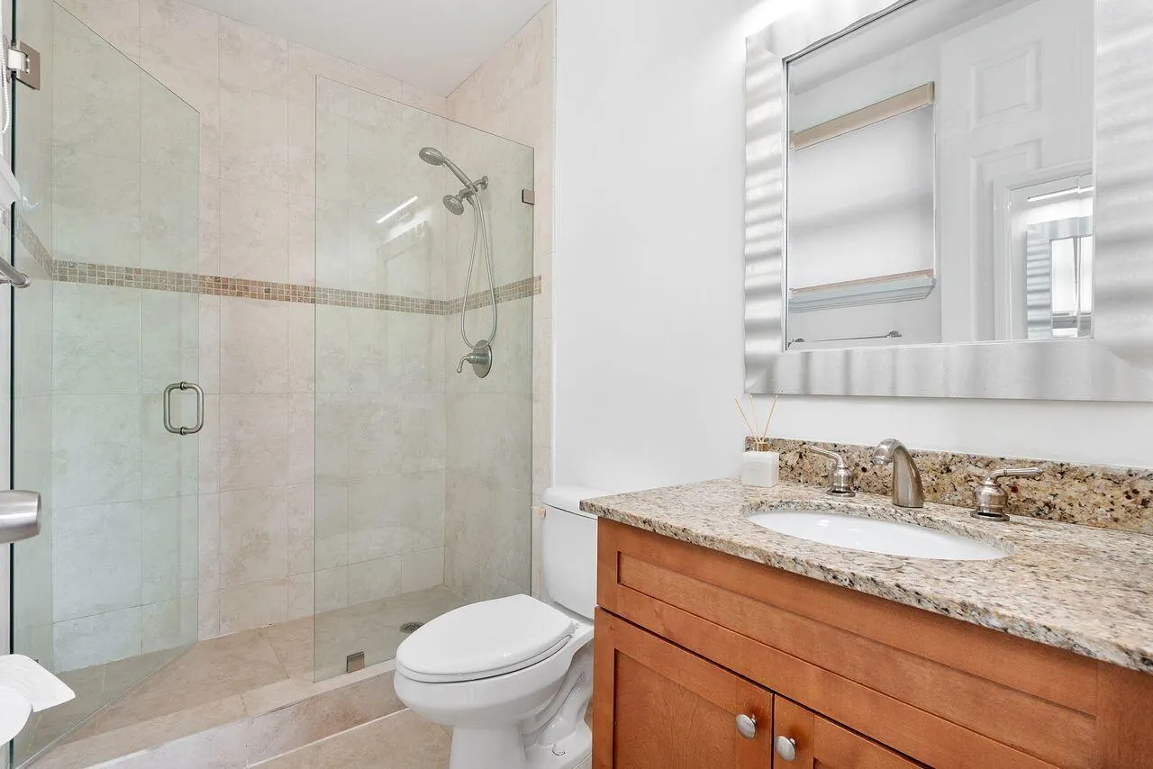 612 SW 10th Street
