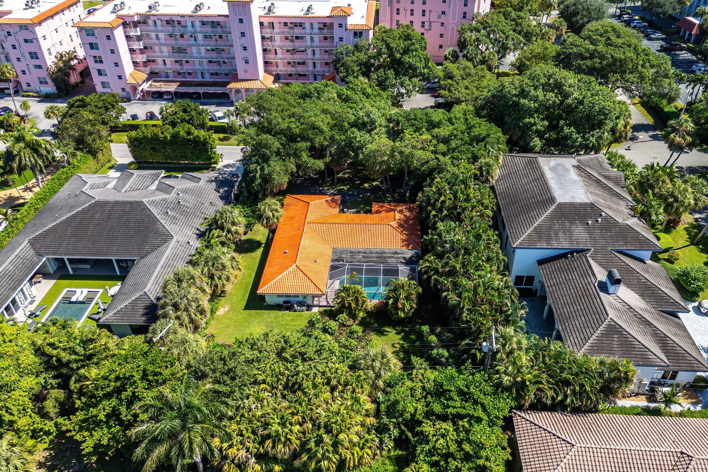1075 Banyan Road