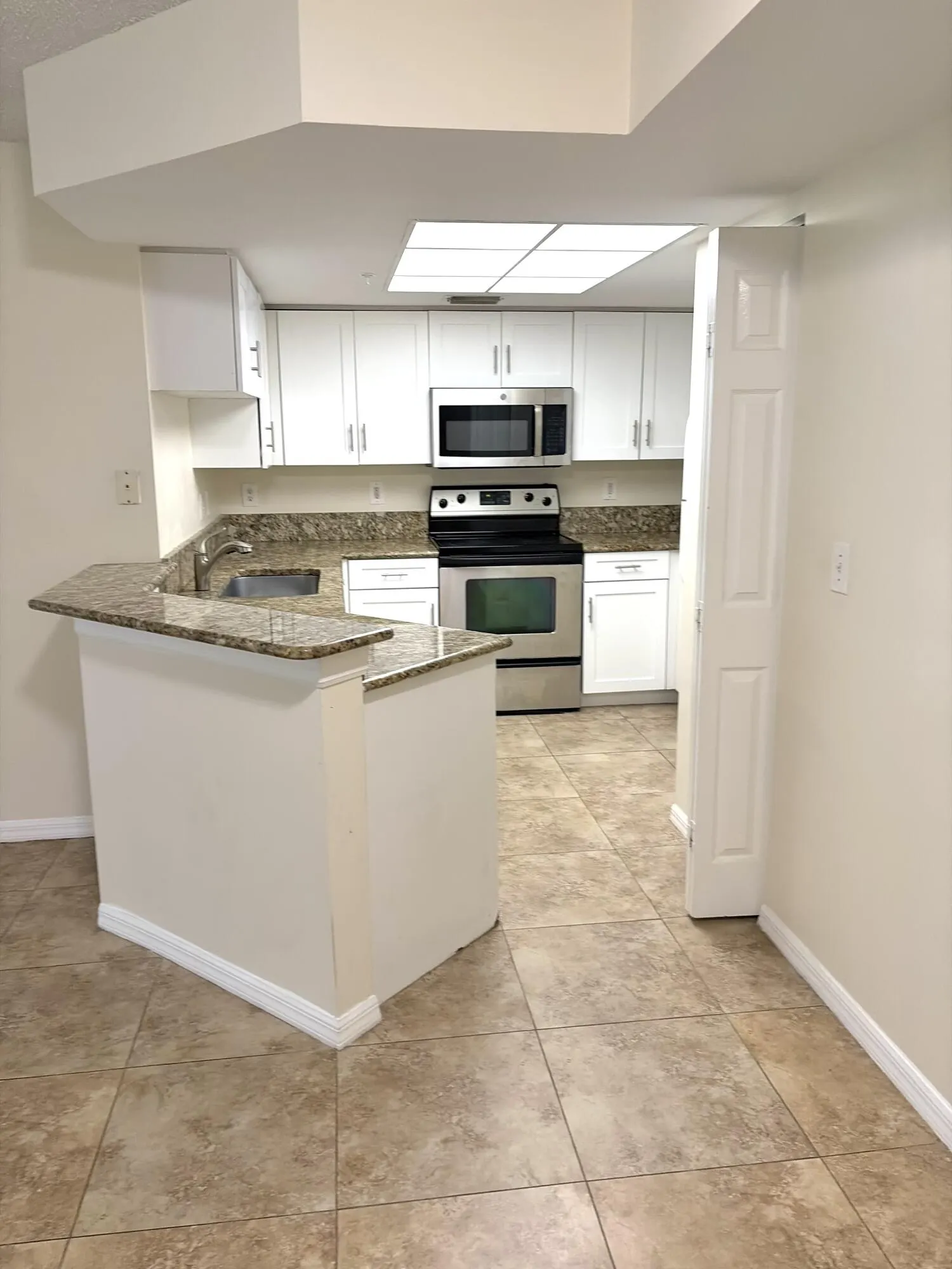1100 Crestwood Court S #1112
