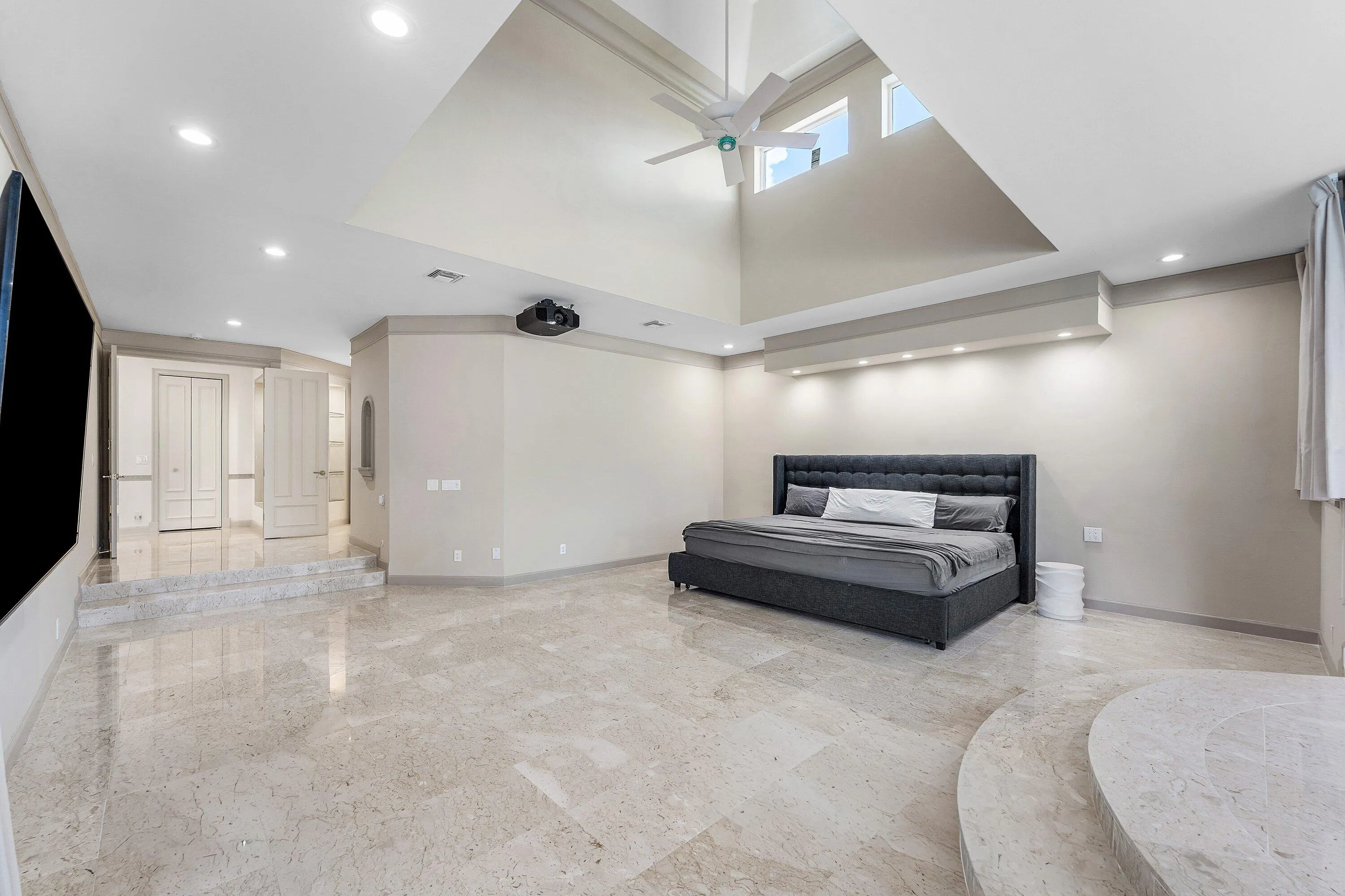 16740 Echo Hollow Circle