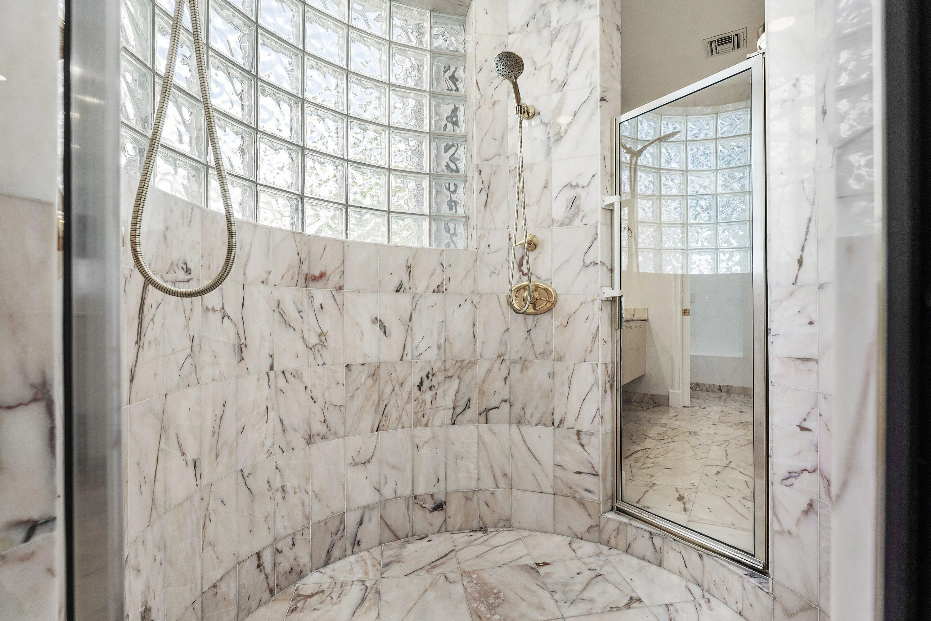 16740 Echo Hollow Circle