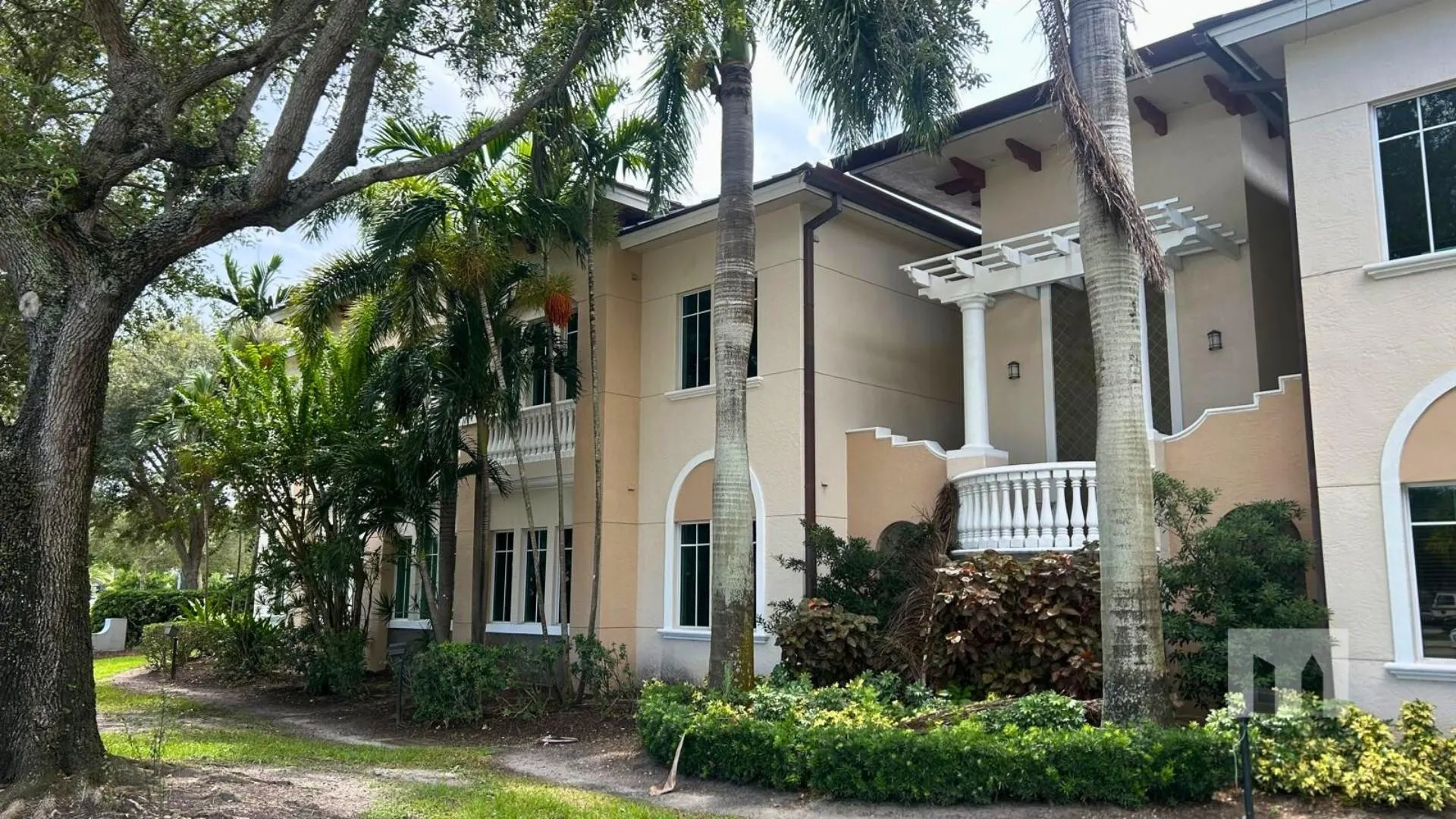 160 CONGRESS PARK Drive #111