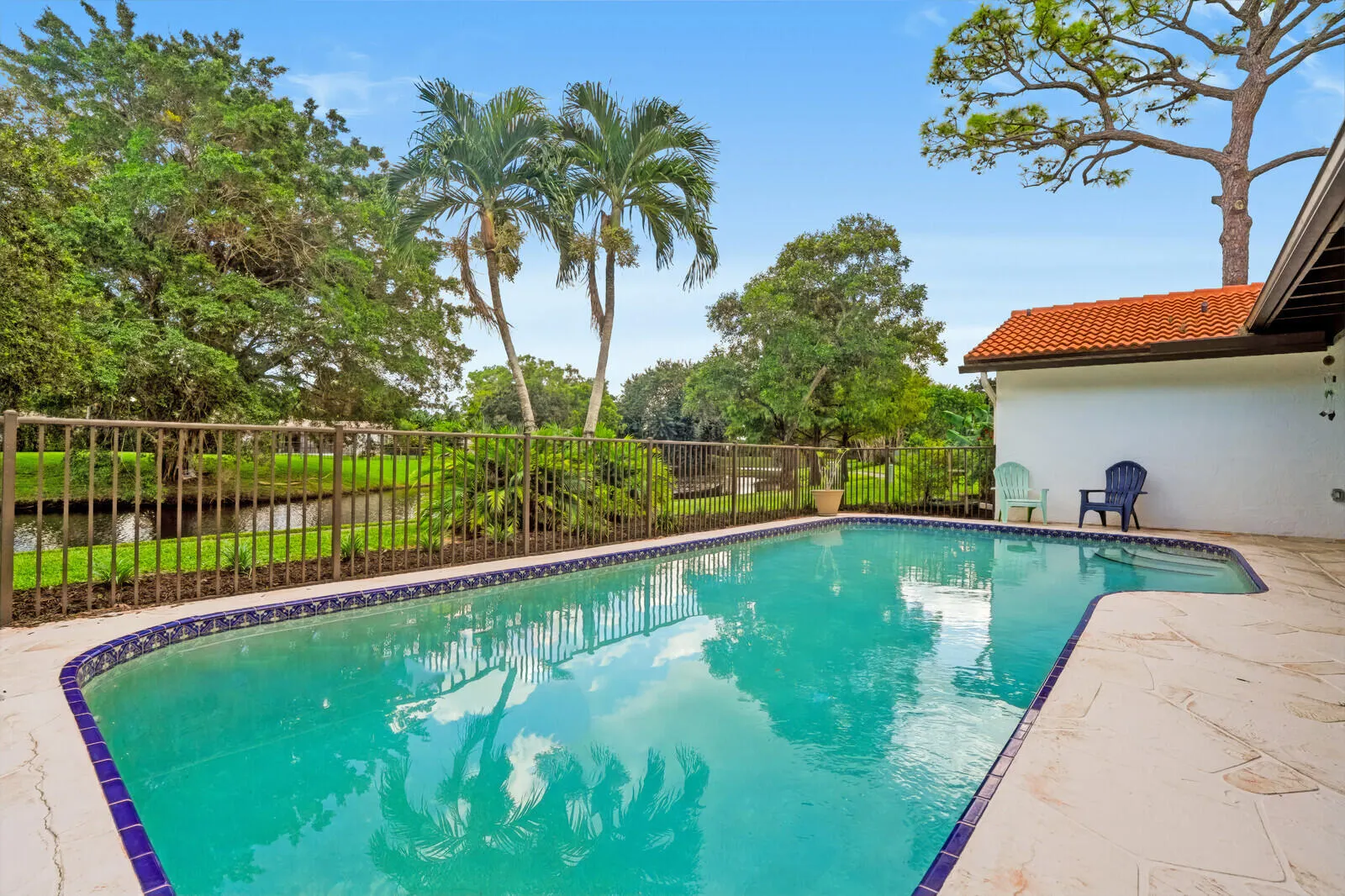 2708 NW 26th Circle