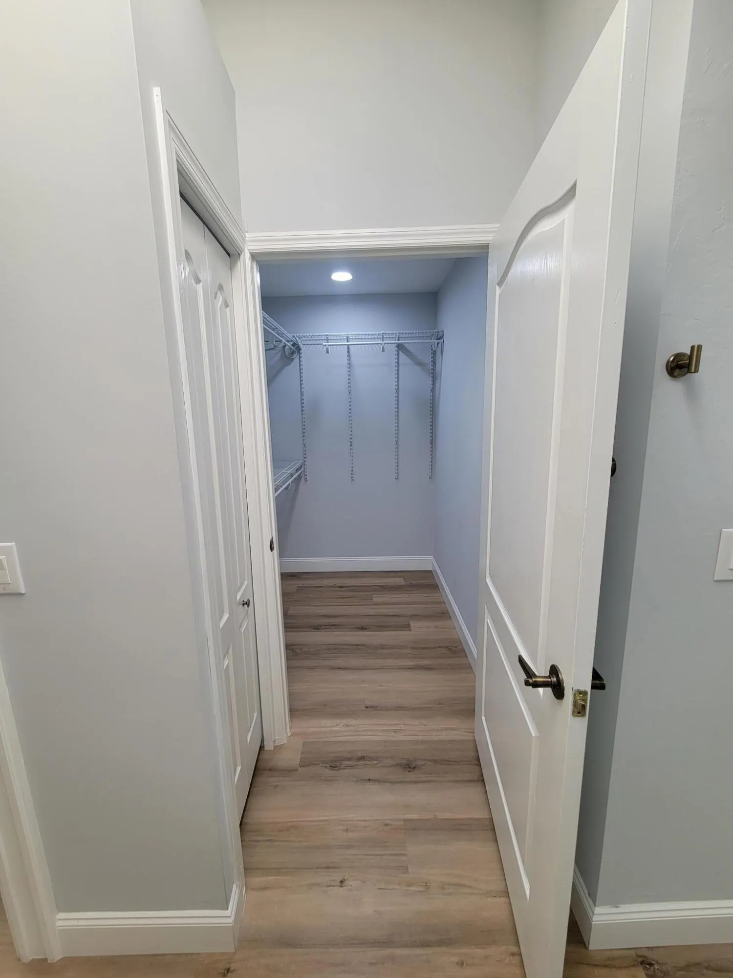 20907 COUNTRY BARN Drive