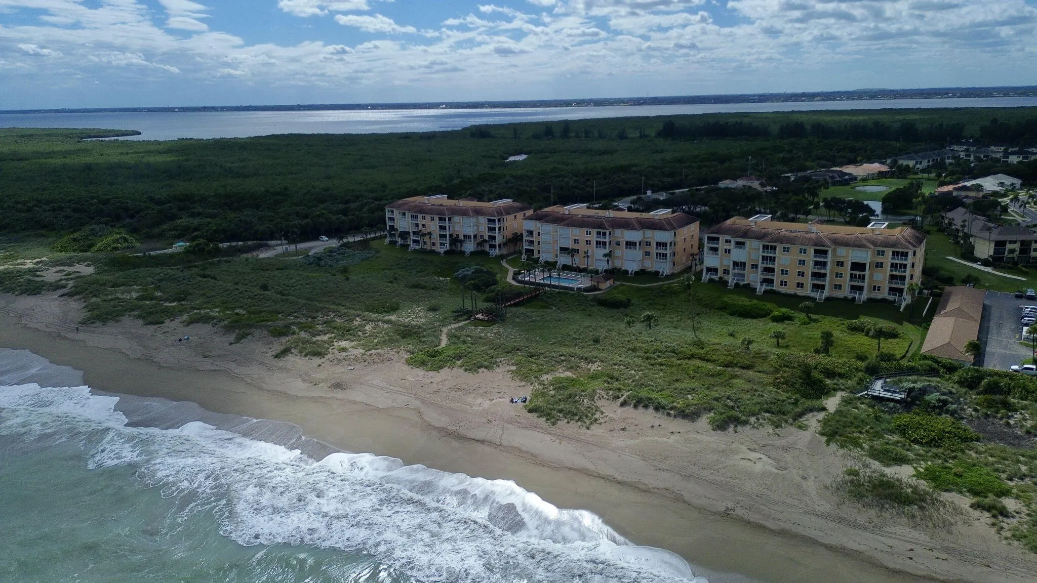 3036 WINDWARD Drive #1306