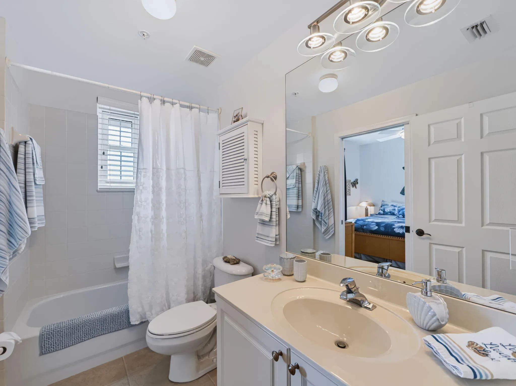 3036 WINDWARD Drive #1306