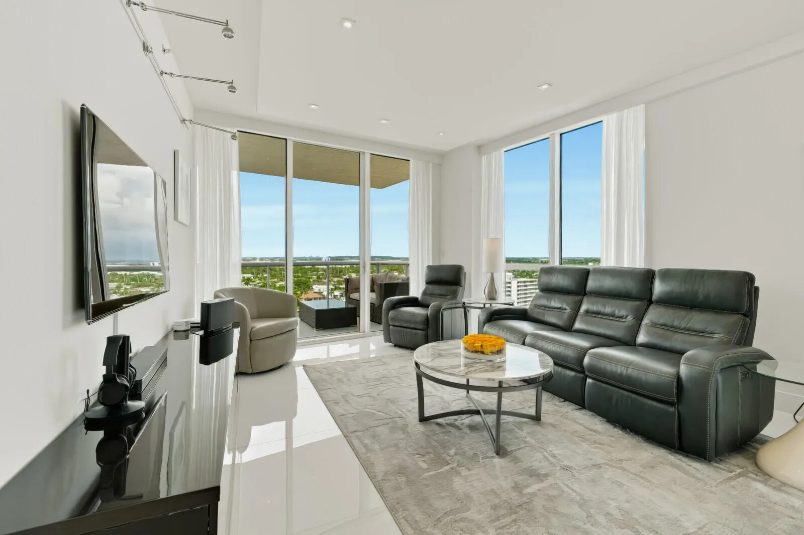 1 N Ocean Boulevard #1207