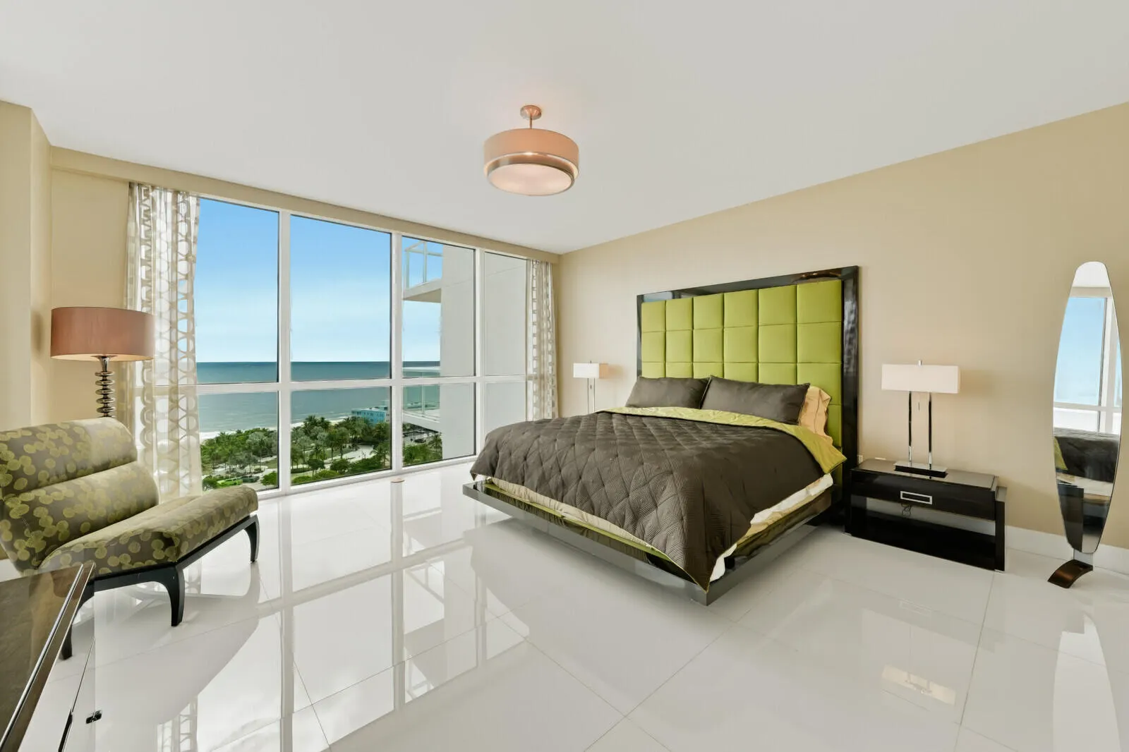 1 N Ocean Boulevard #1207