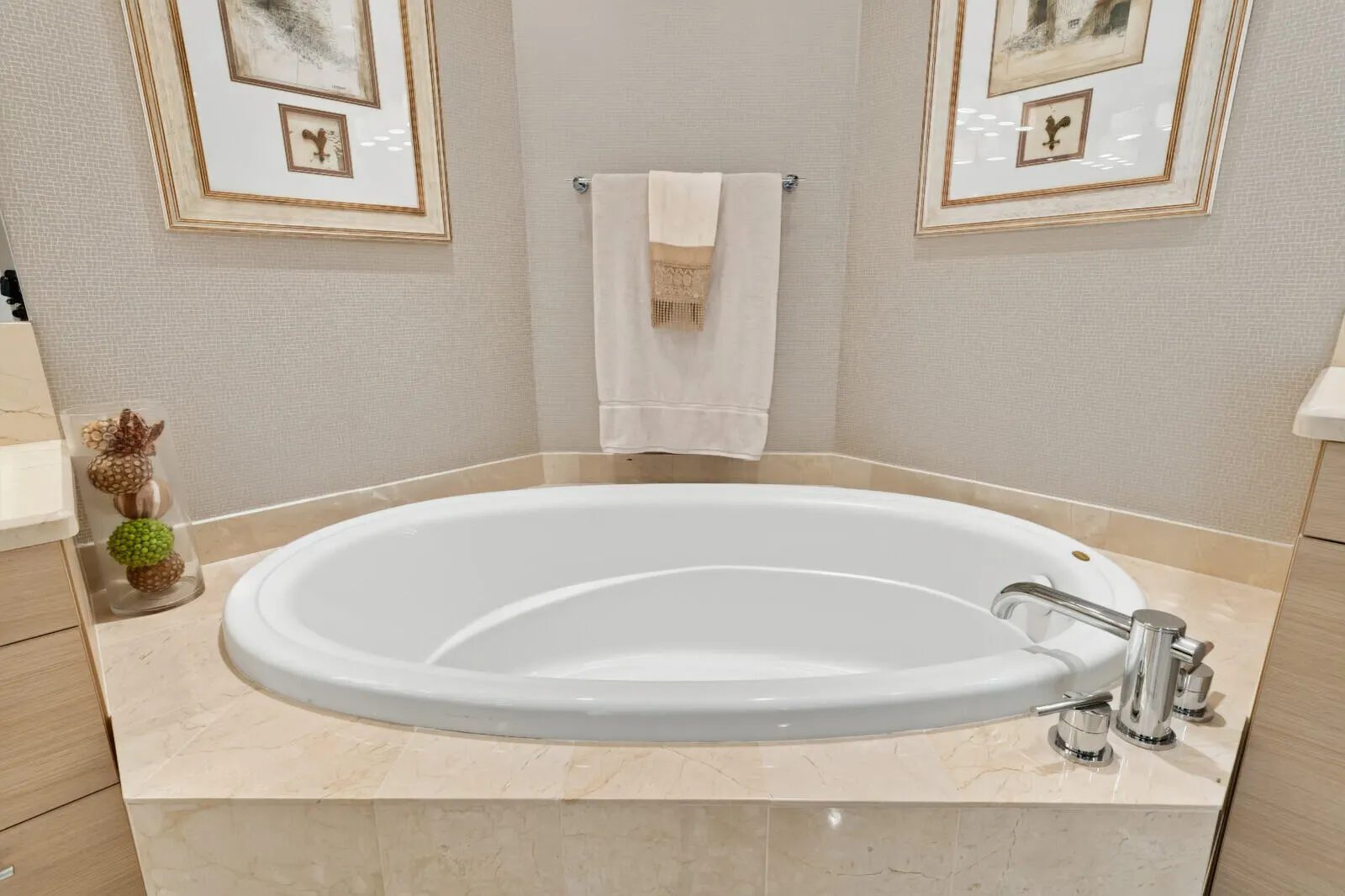 1 N Ocean Boulevard #1207