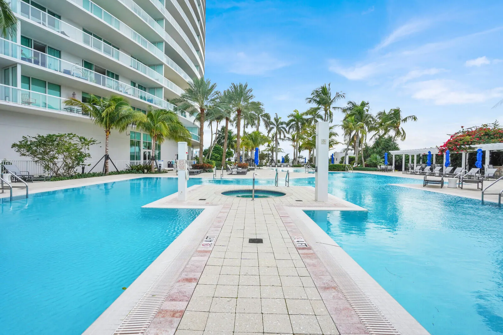 1 N Ocean Boulevard #1207