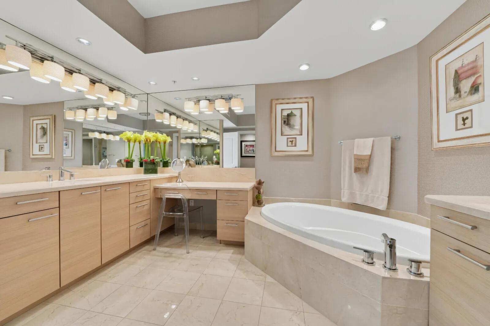 1 N Ocean Boulevard #1207