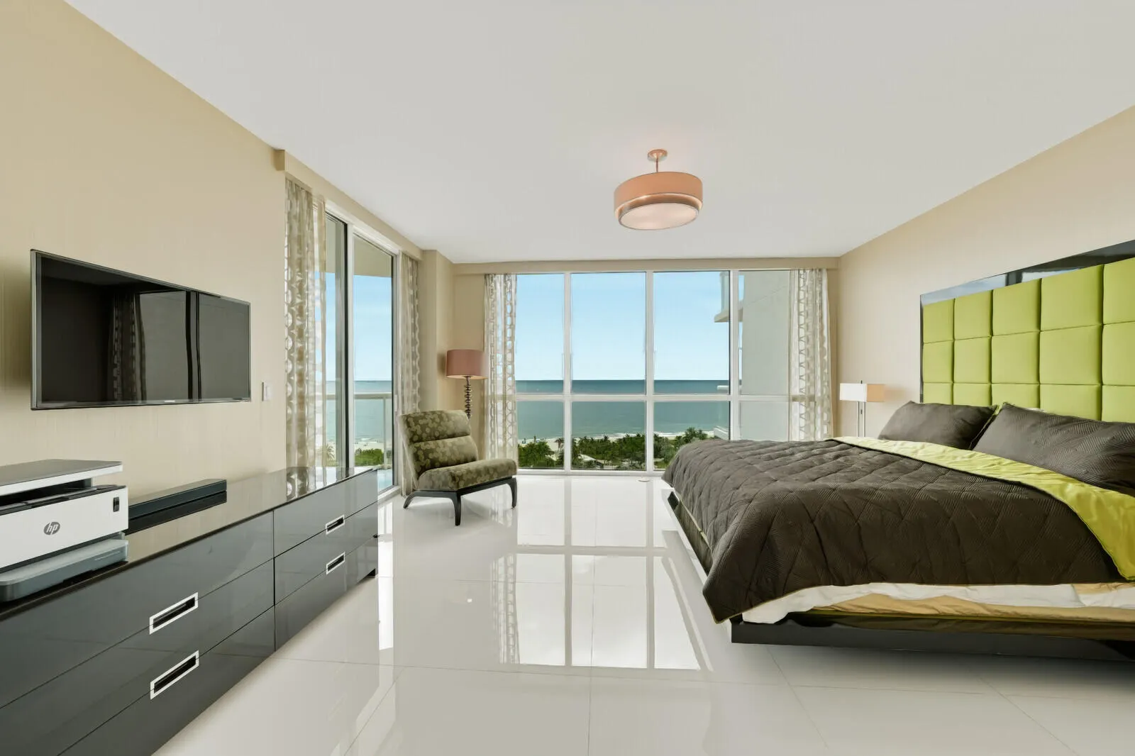 1 N Ocean Boulevard #1207