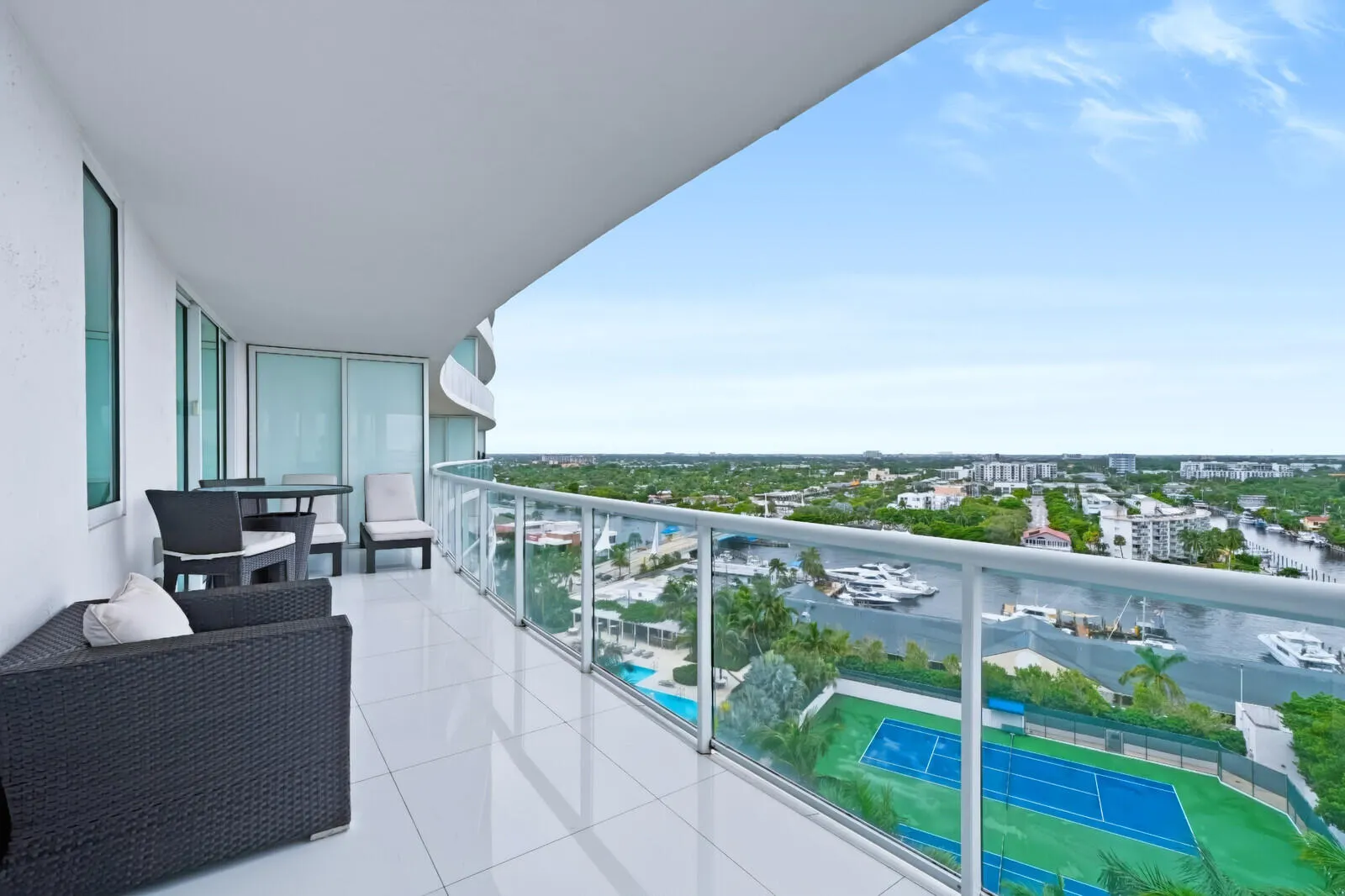 1 N Ocean Boulevard #1207