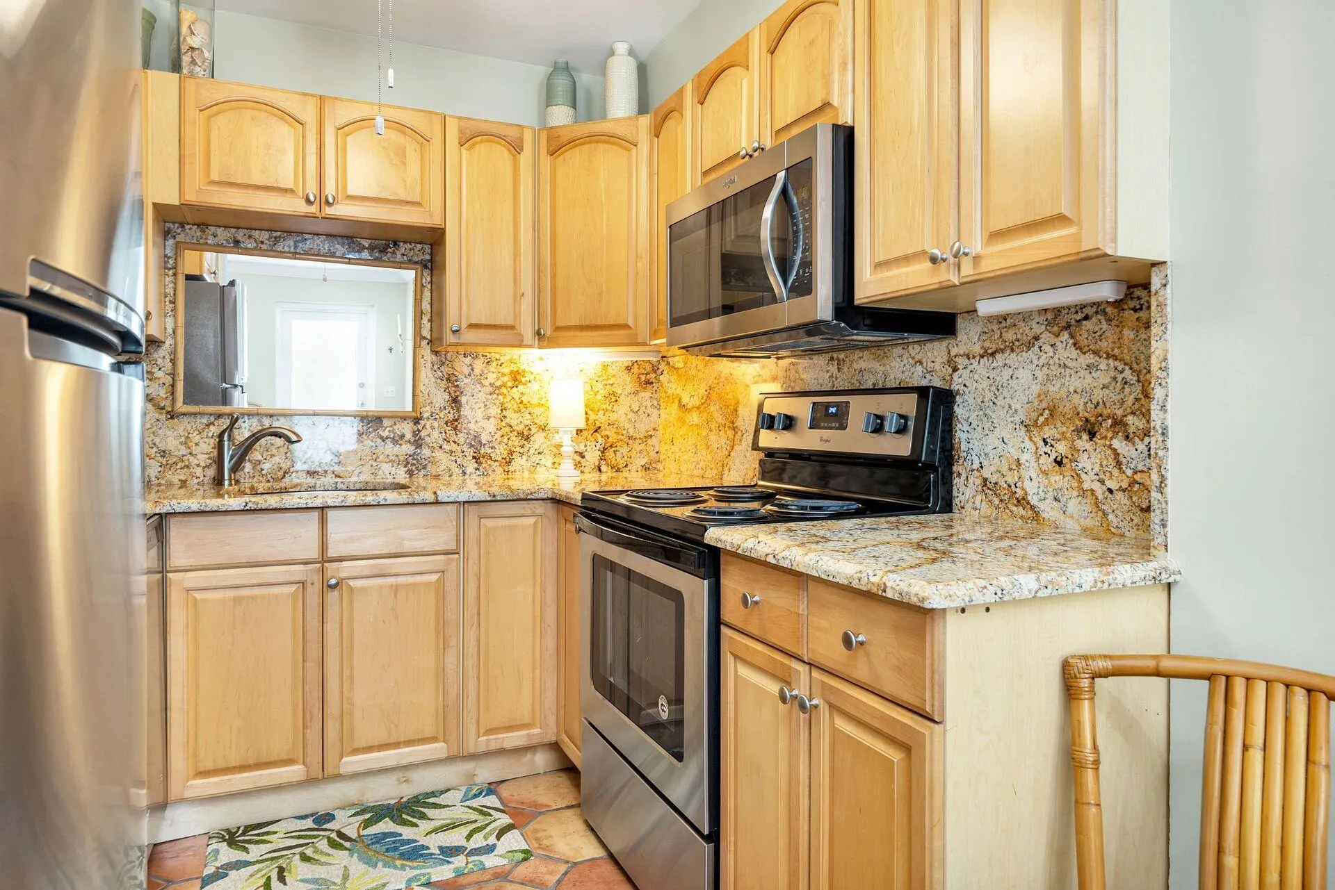 401 PERUVIAN Avenue #1050