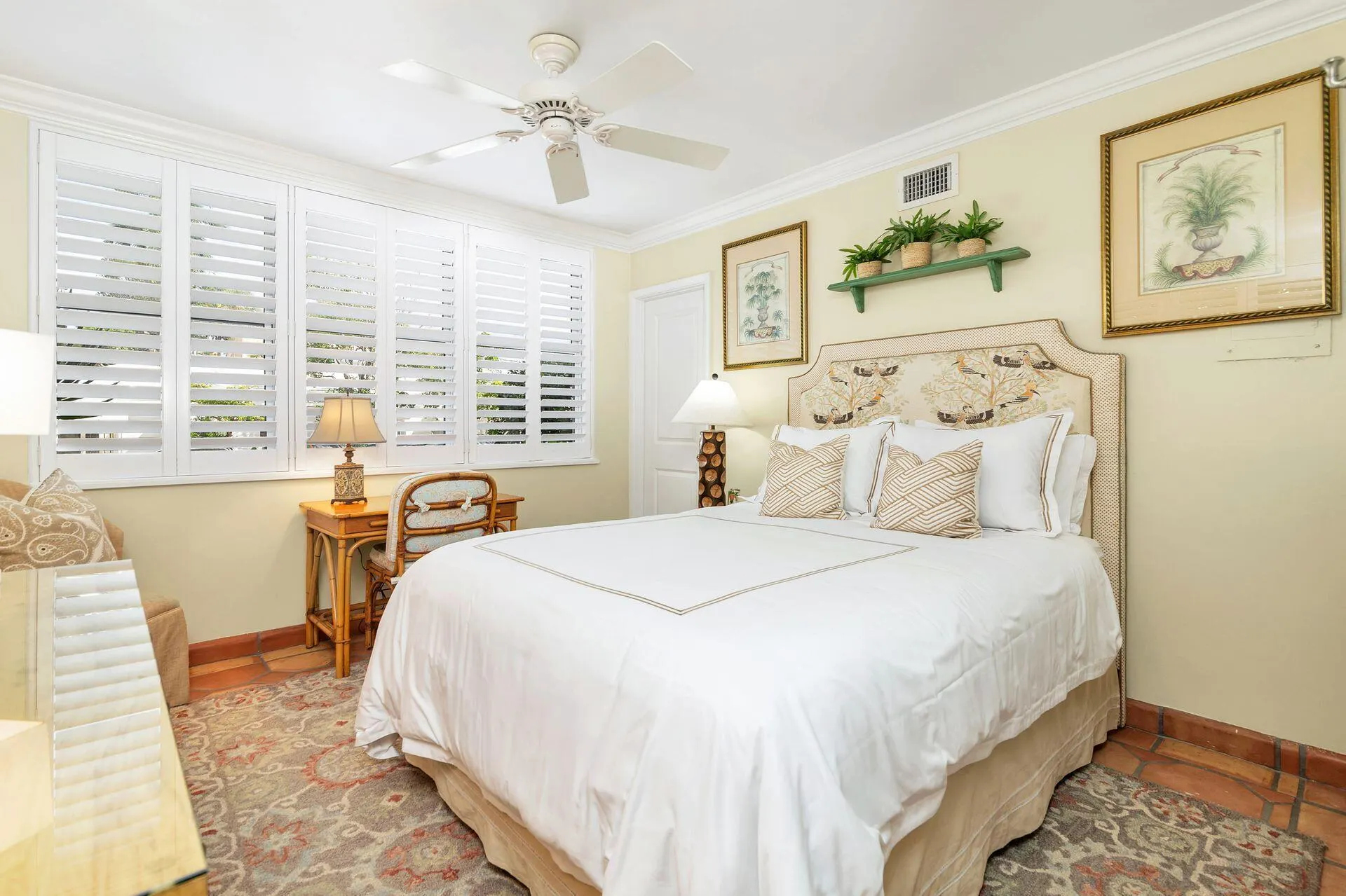 401 PERUVIAN Avenue #1050