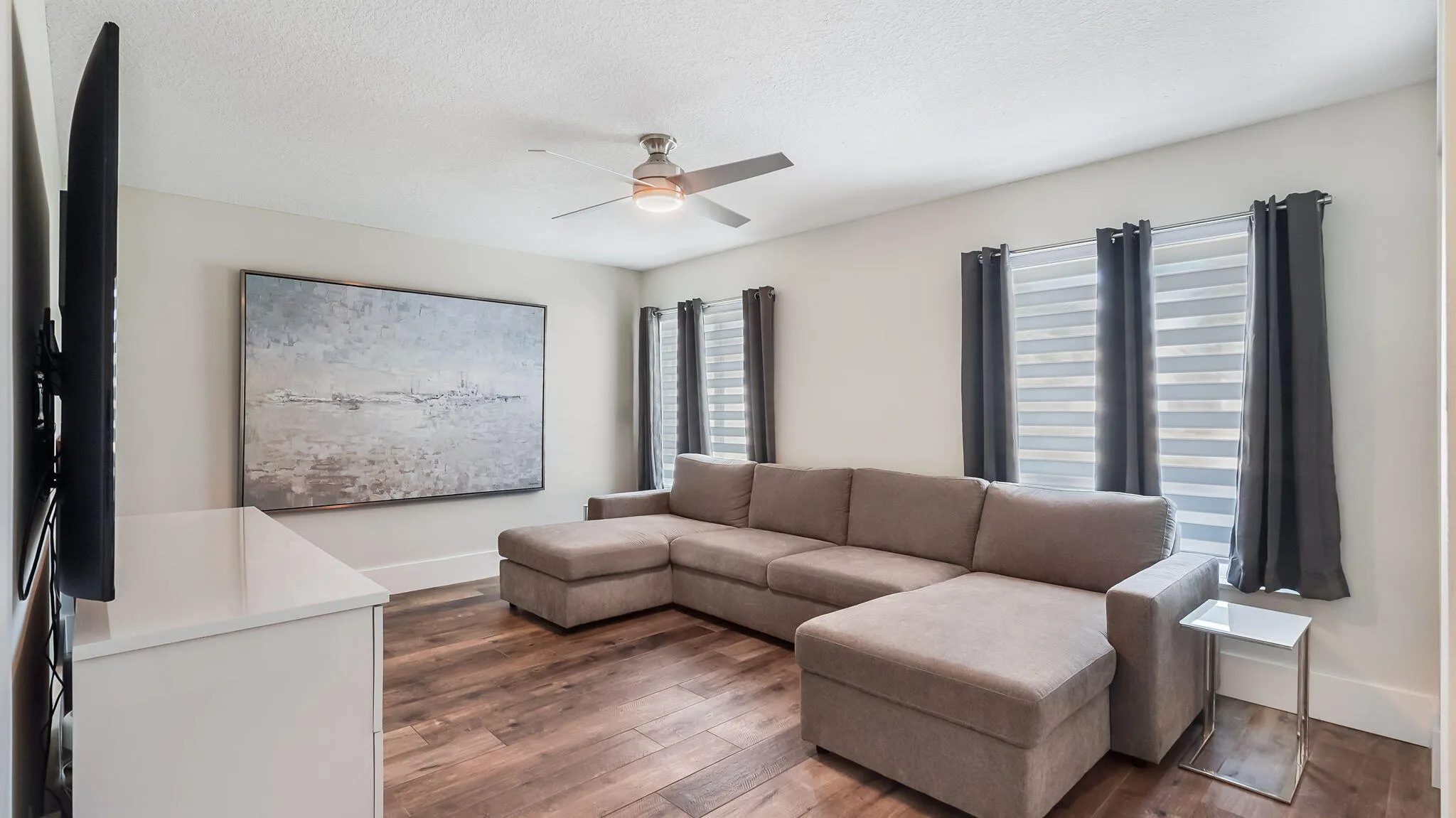 21464 Bridgeview Drive