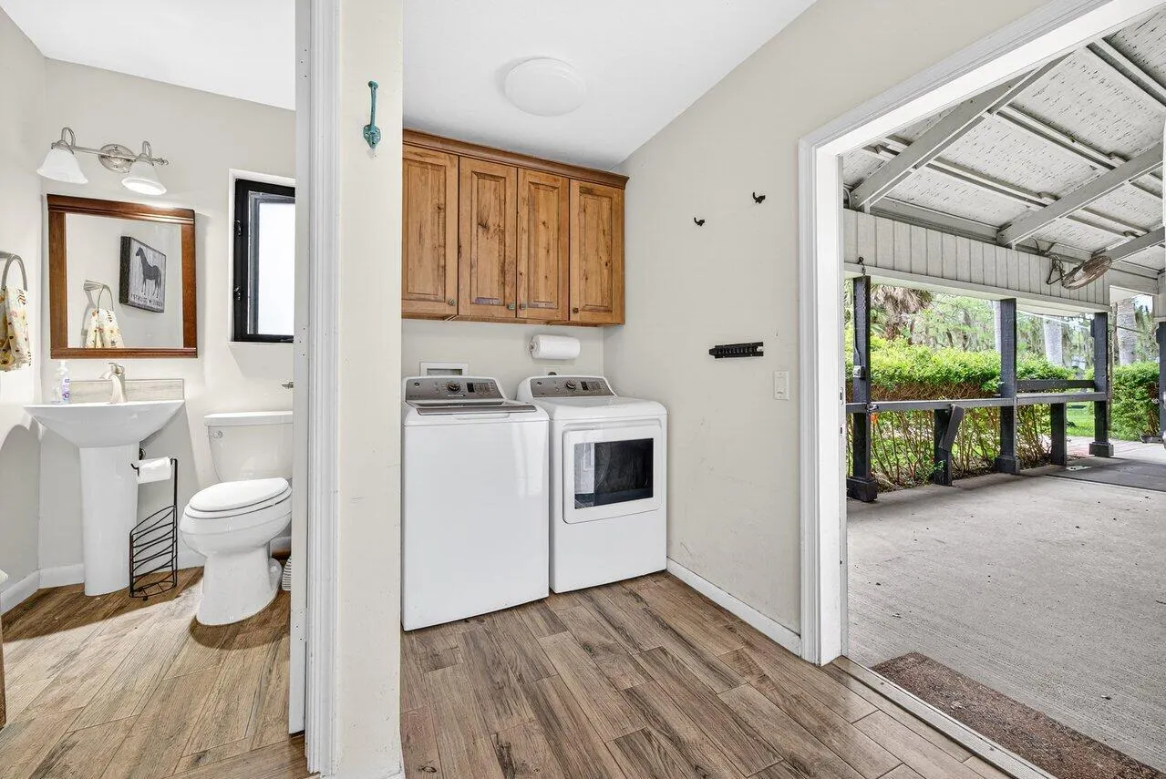 2741 Buck Ridge Trail