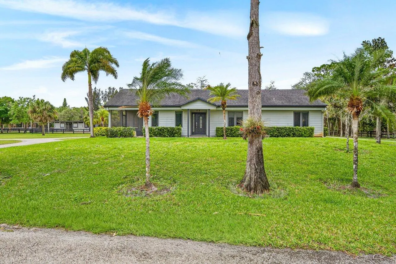 2741 Buck Ridge Trail