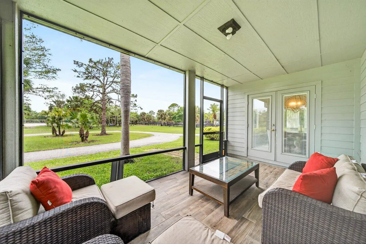 2741 Buck Ridge Trail