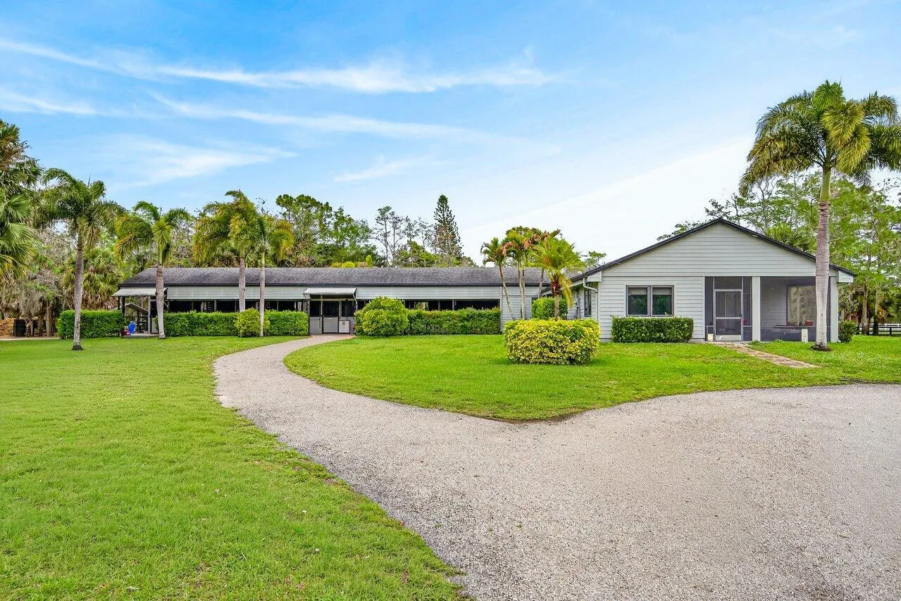 2741 Buck Ridge Trail
