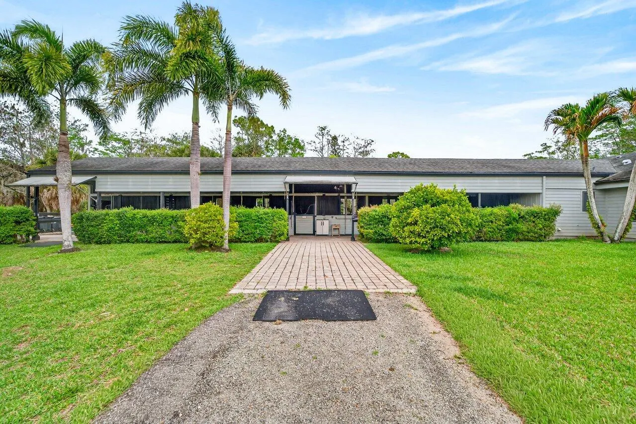 2741 Buck Ridge Trail