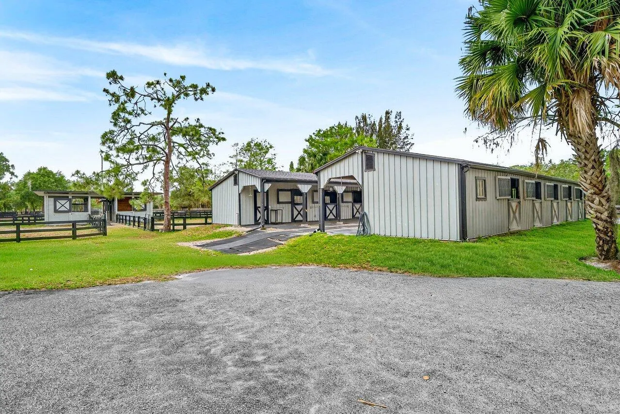 2741 Buck Ridge Trail