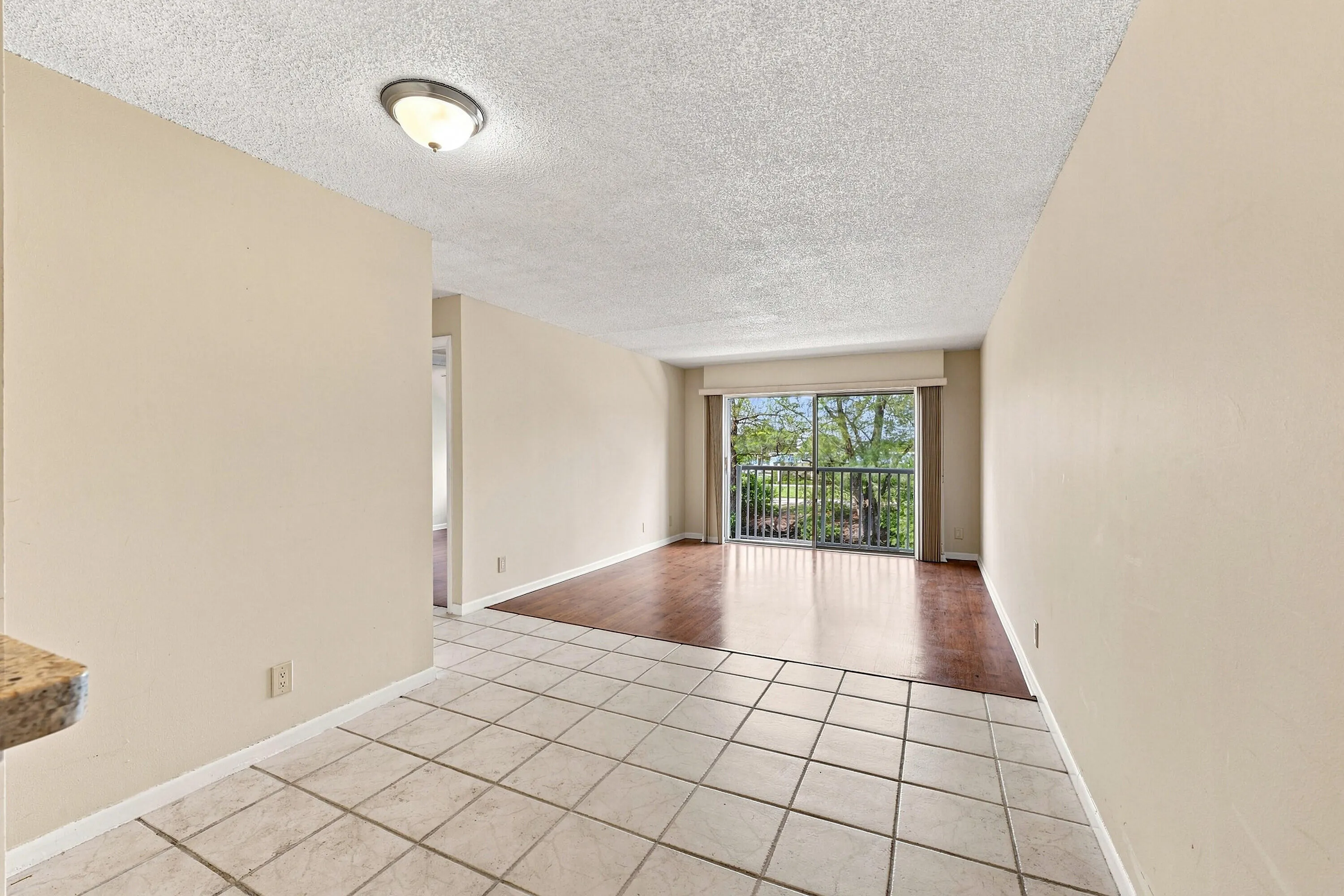 5951 NE 14th Lane #204n