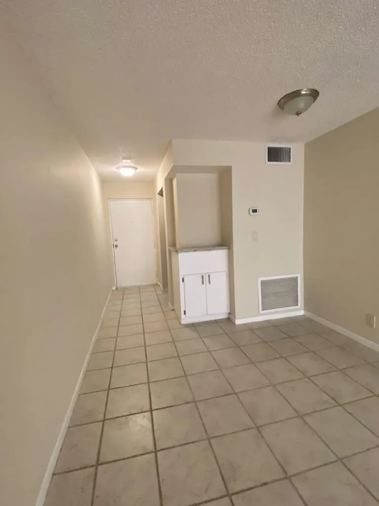 5951 NE 14th Lane #204n