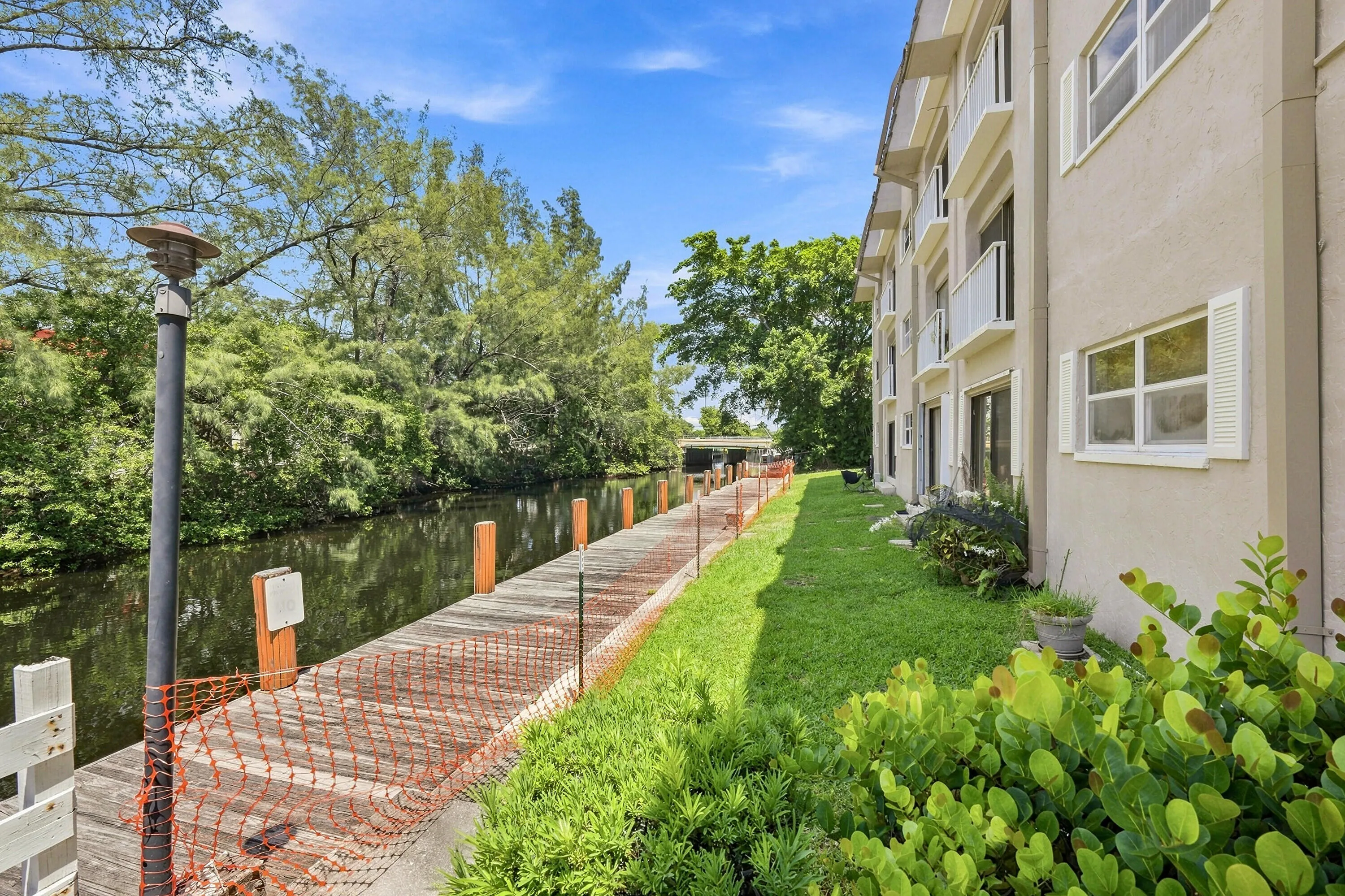 5951 NE 14th Lane #204n