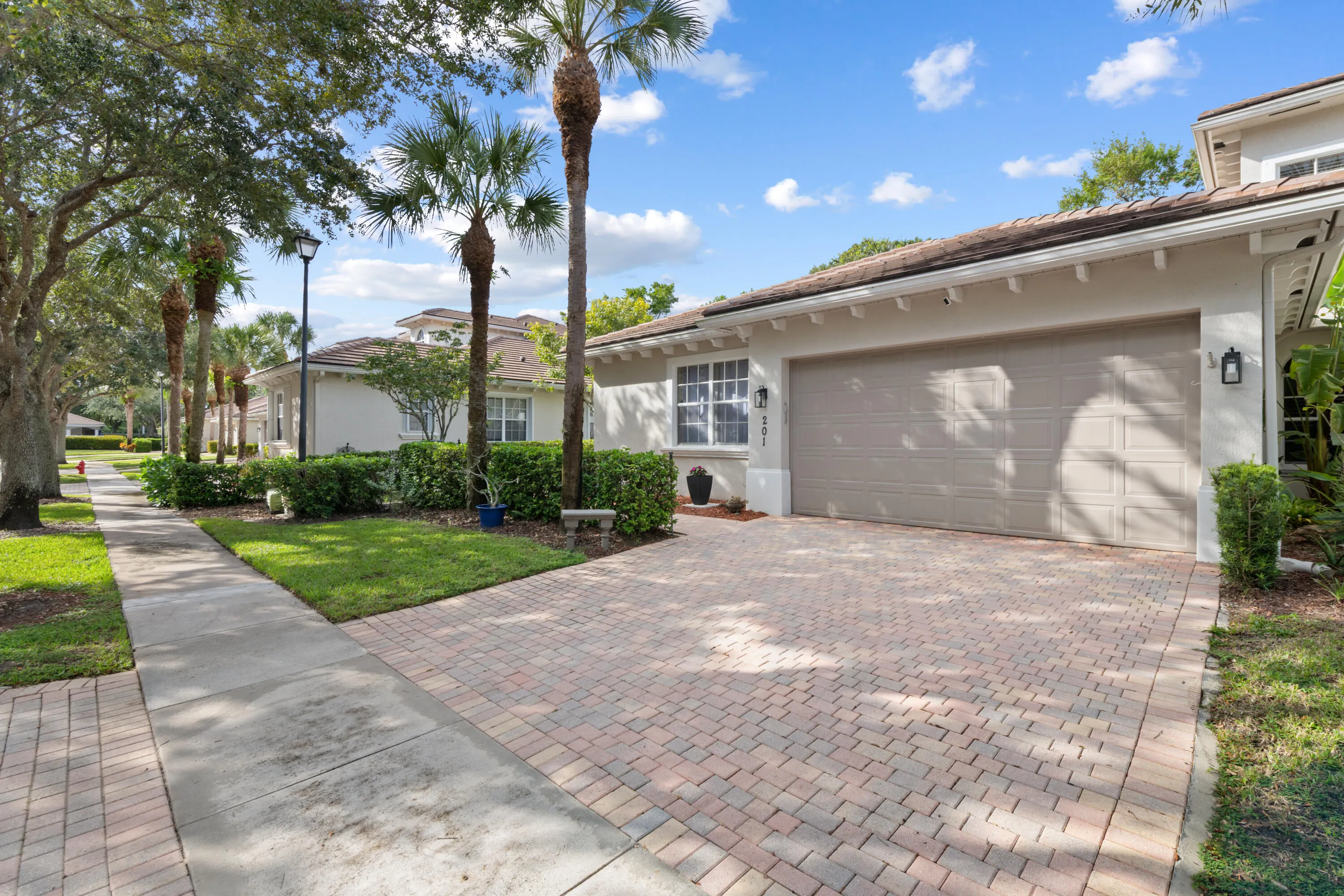 6435 BELLA Circle #201