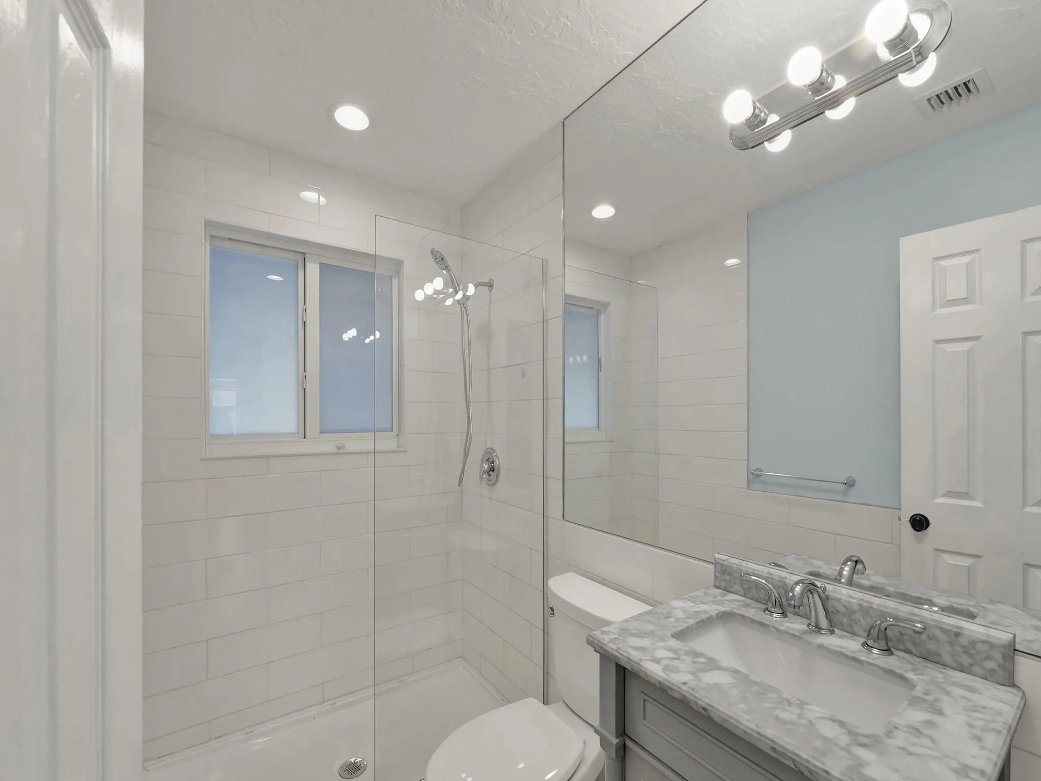 338 WALTON Boulevard #2