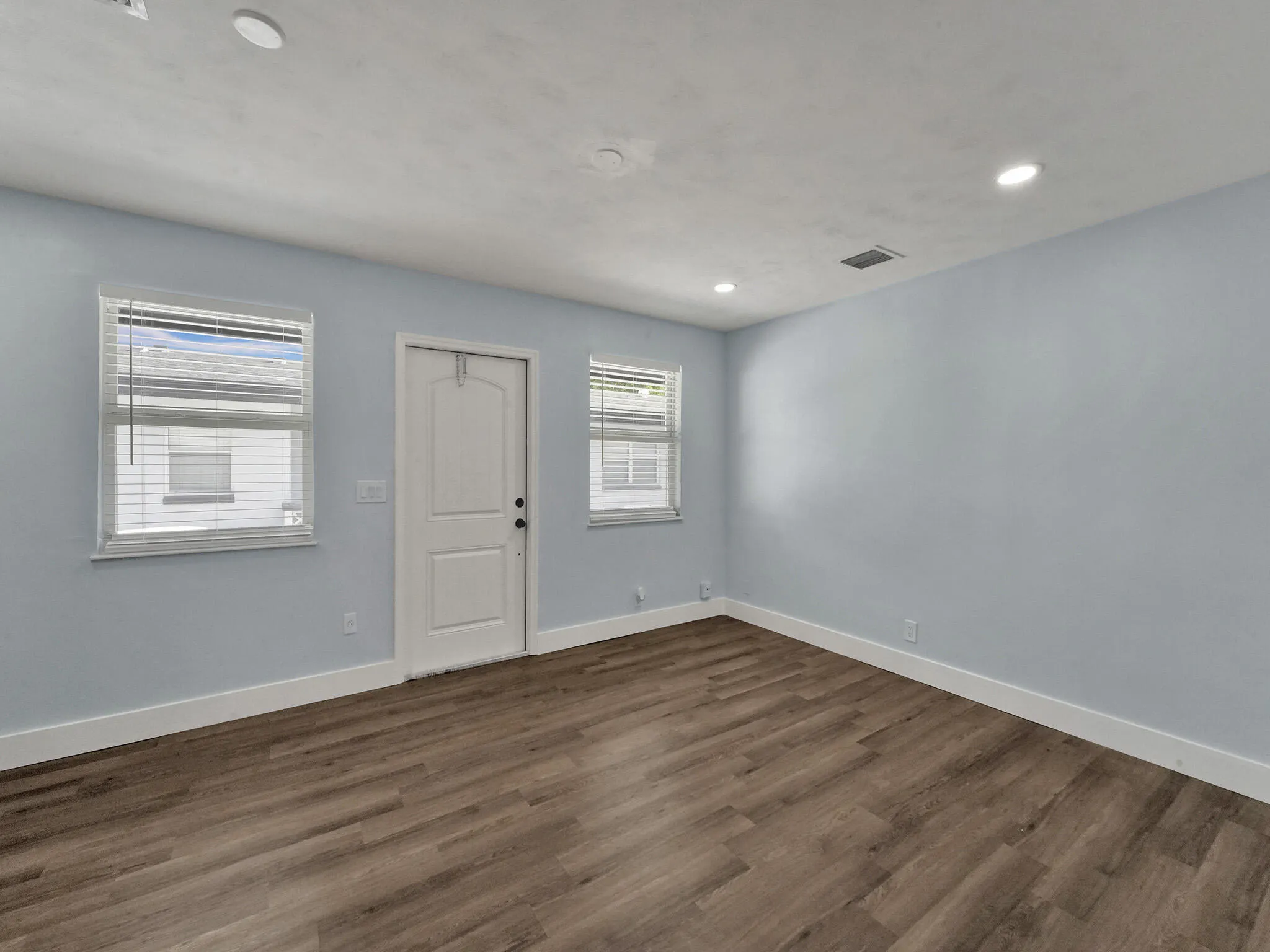 338 WALTON Boulevard #2