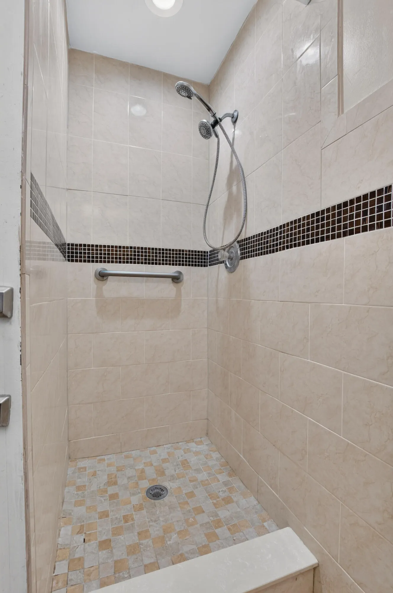 152 VALENCIA G Boulevard