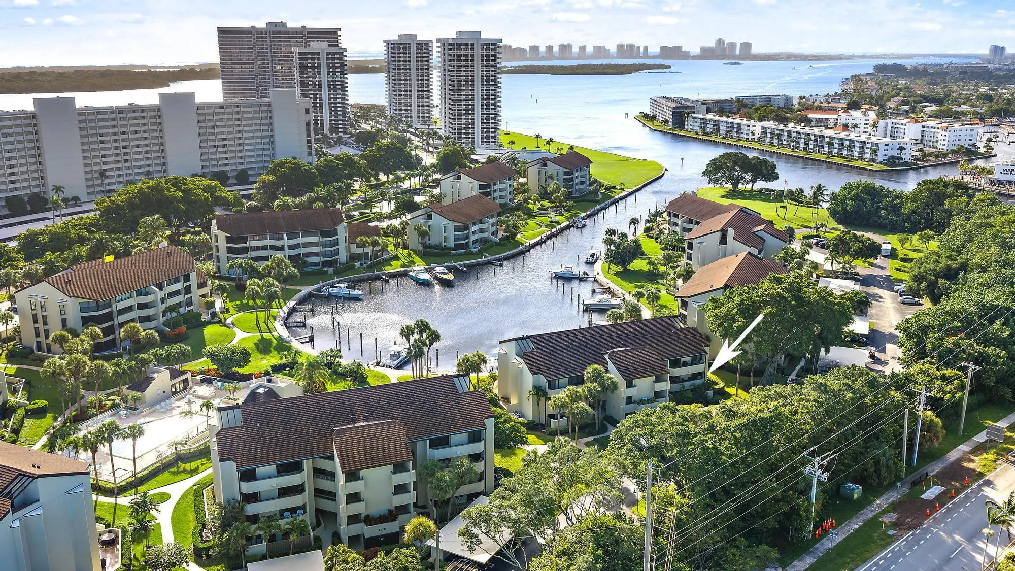 1124 MARINE Way W #D2R