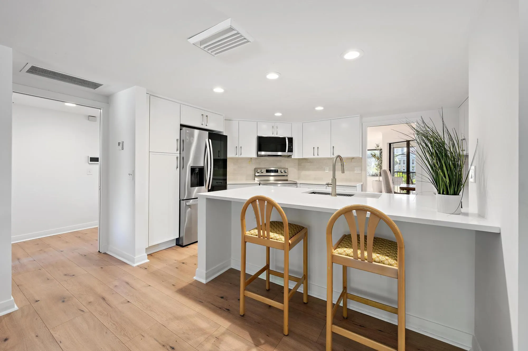 1124 MARINE Way W #D2R