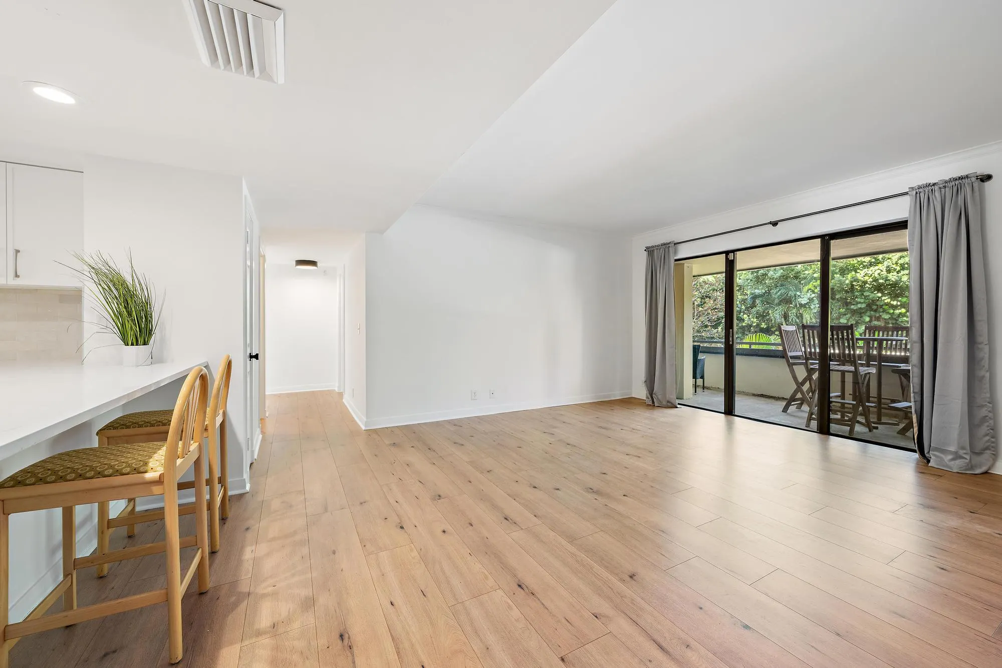 1124 MARINE Way W #D2R