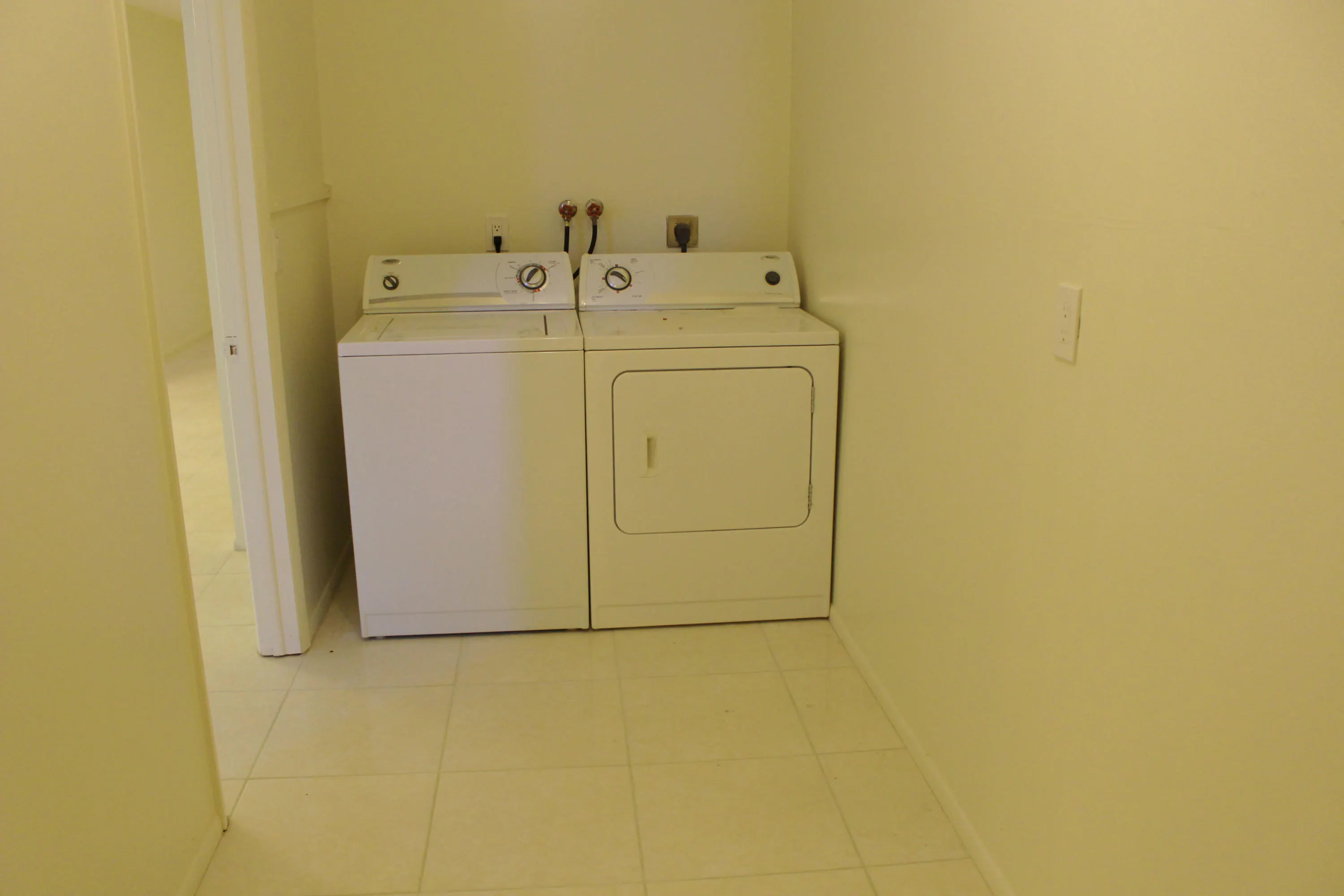 2886 Fernley Drive E #68