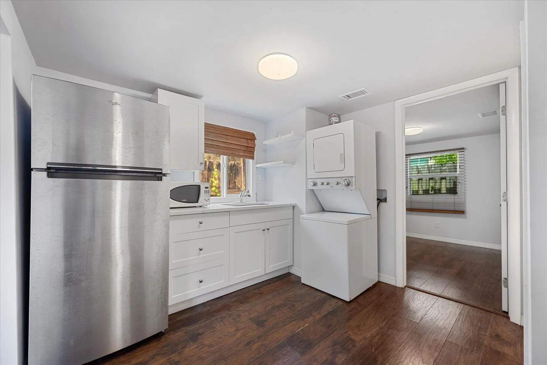 714 W LAKEWOOD Road #B