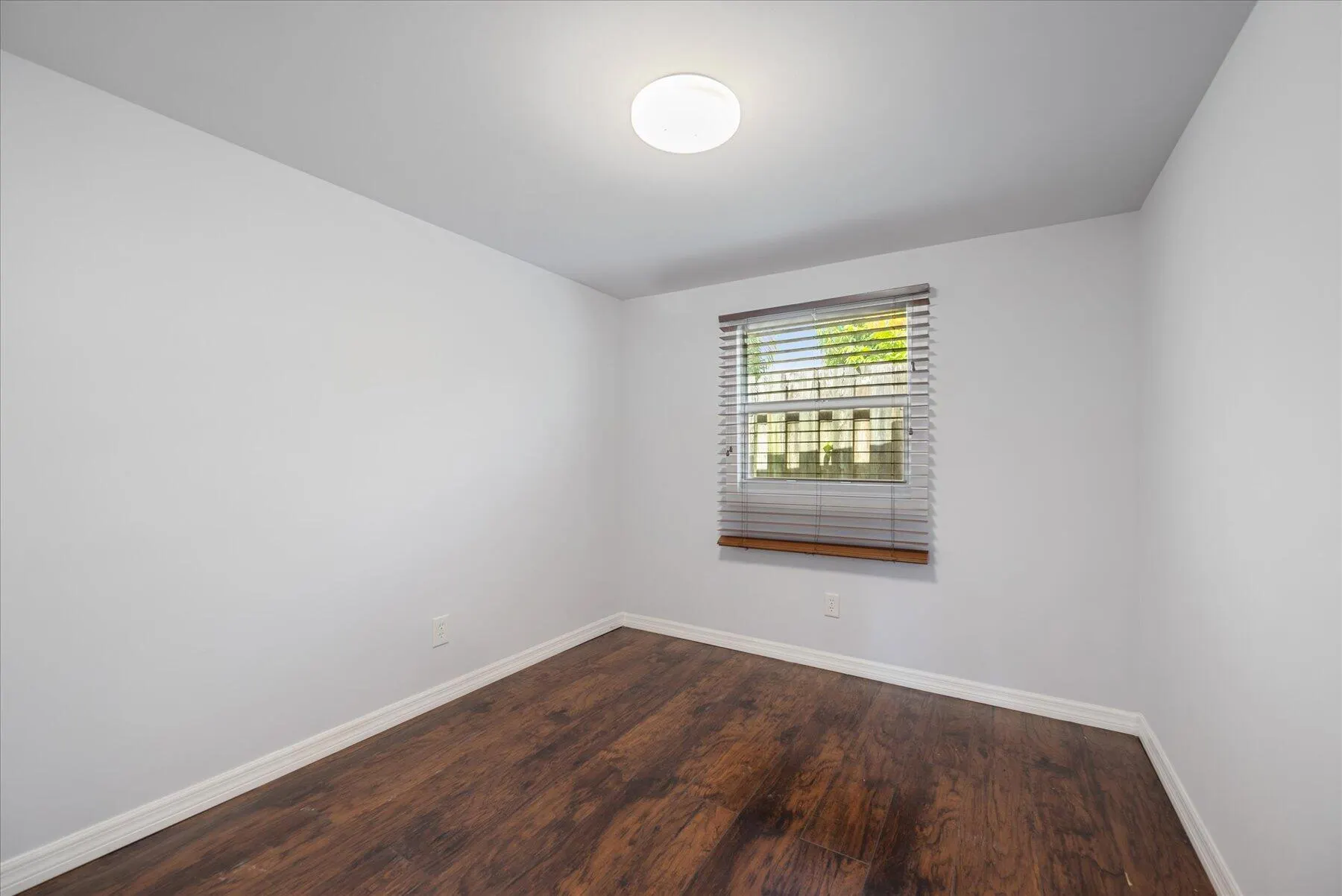 714 W LAKEWOOD Road #B