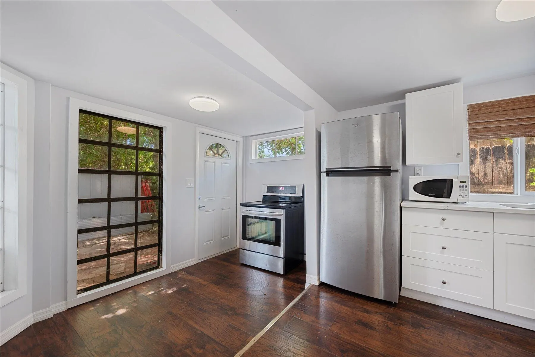 714 W LAKEWOOD Road #B