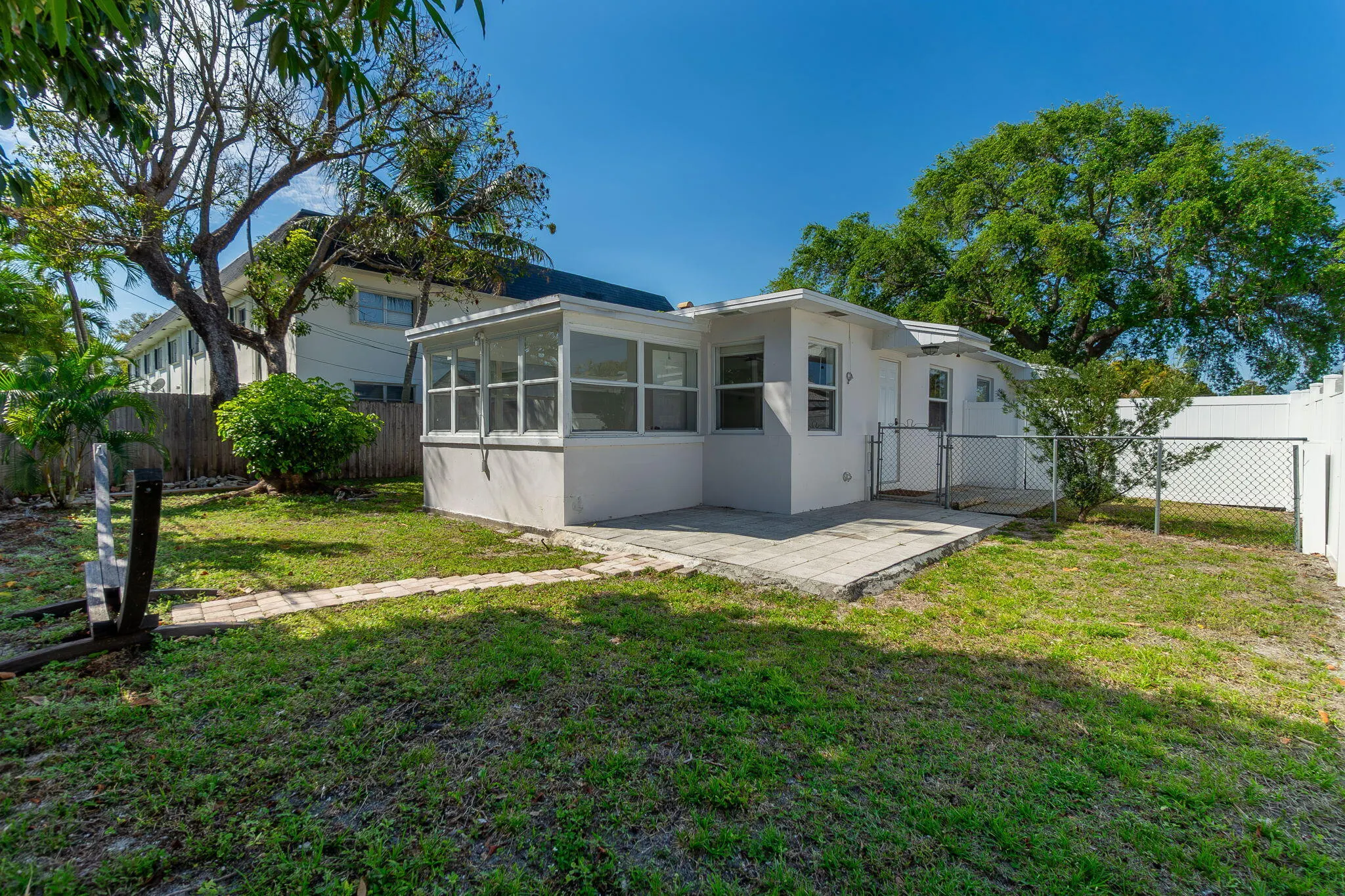 214 NE 11th Street ##B
