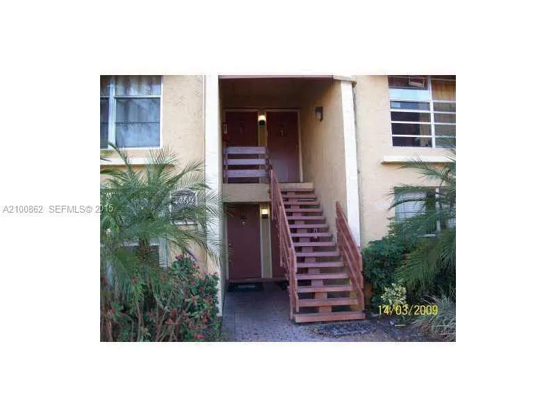 4403 TREEHOUSE Lane #D