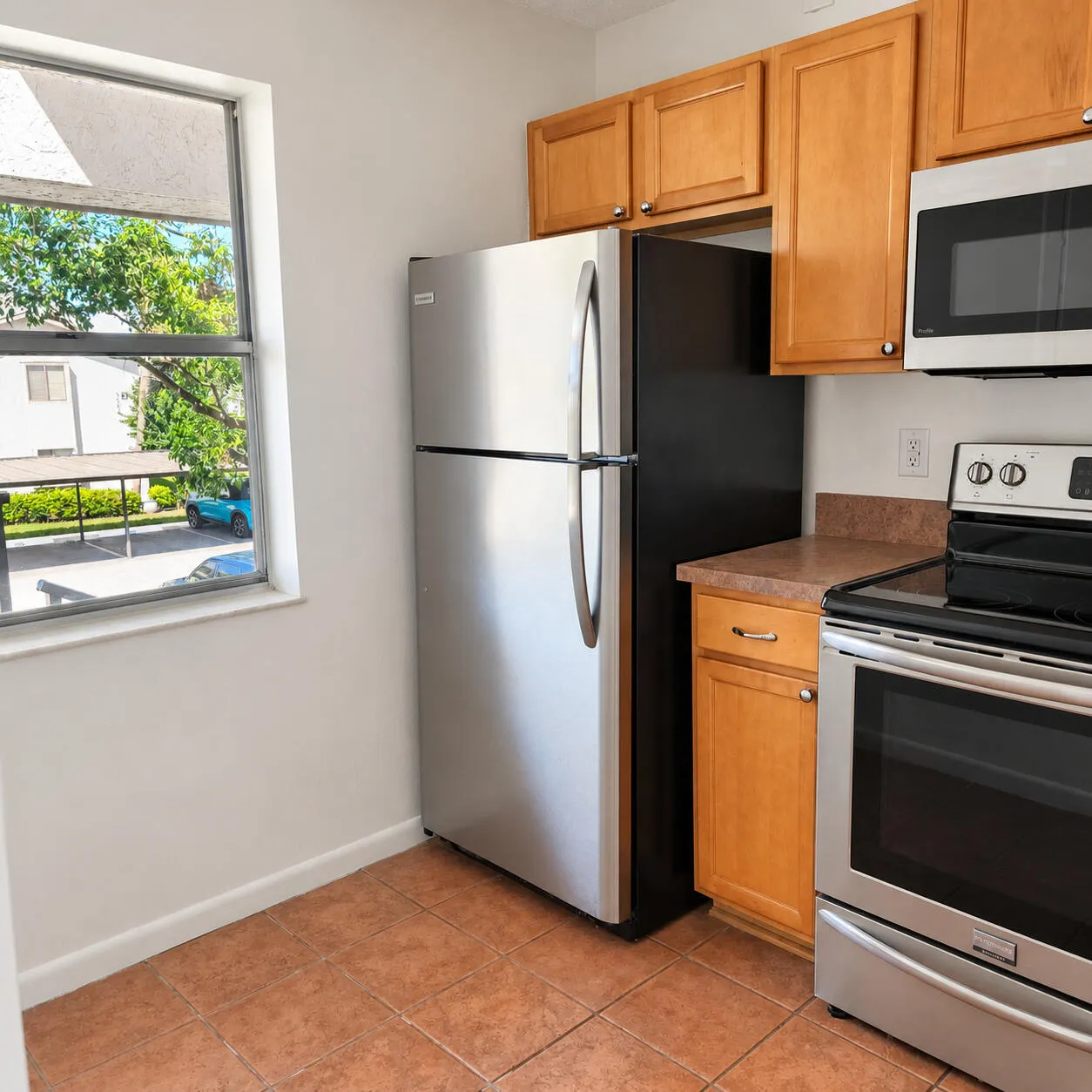 3161 SE ASTER Lane #1206