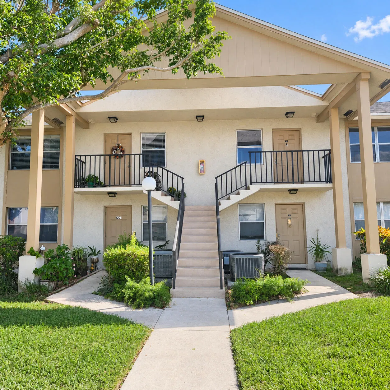 3161 SE ASTER Lane #1206